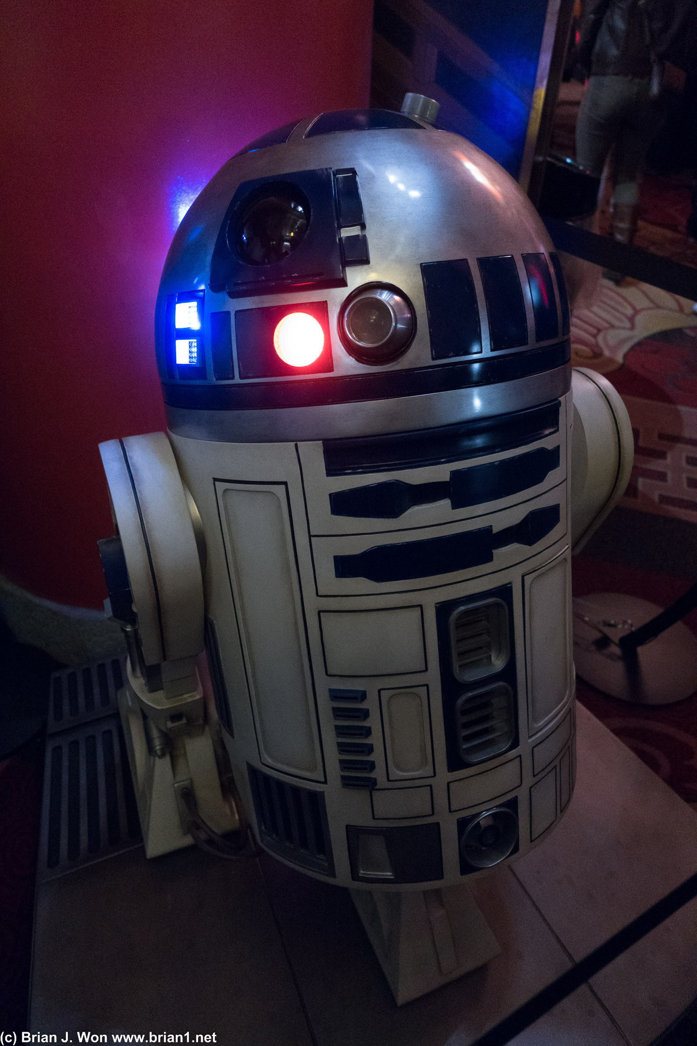 R2-D2.