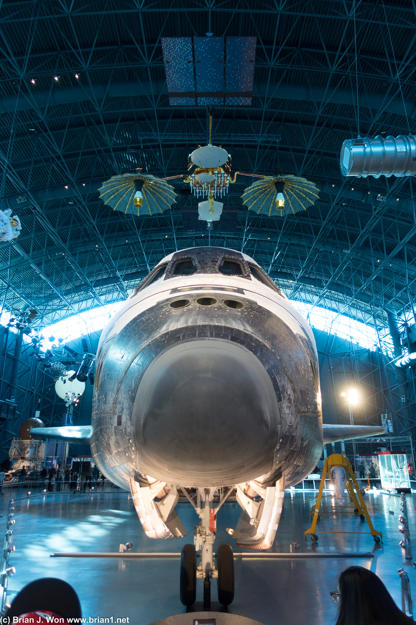 Space Shuttle Discovery. I never tire of this sight.