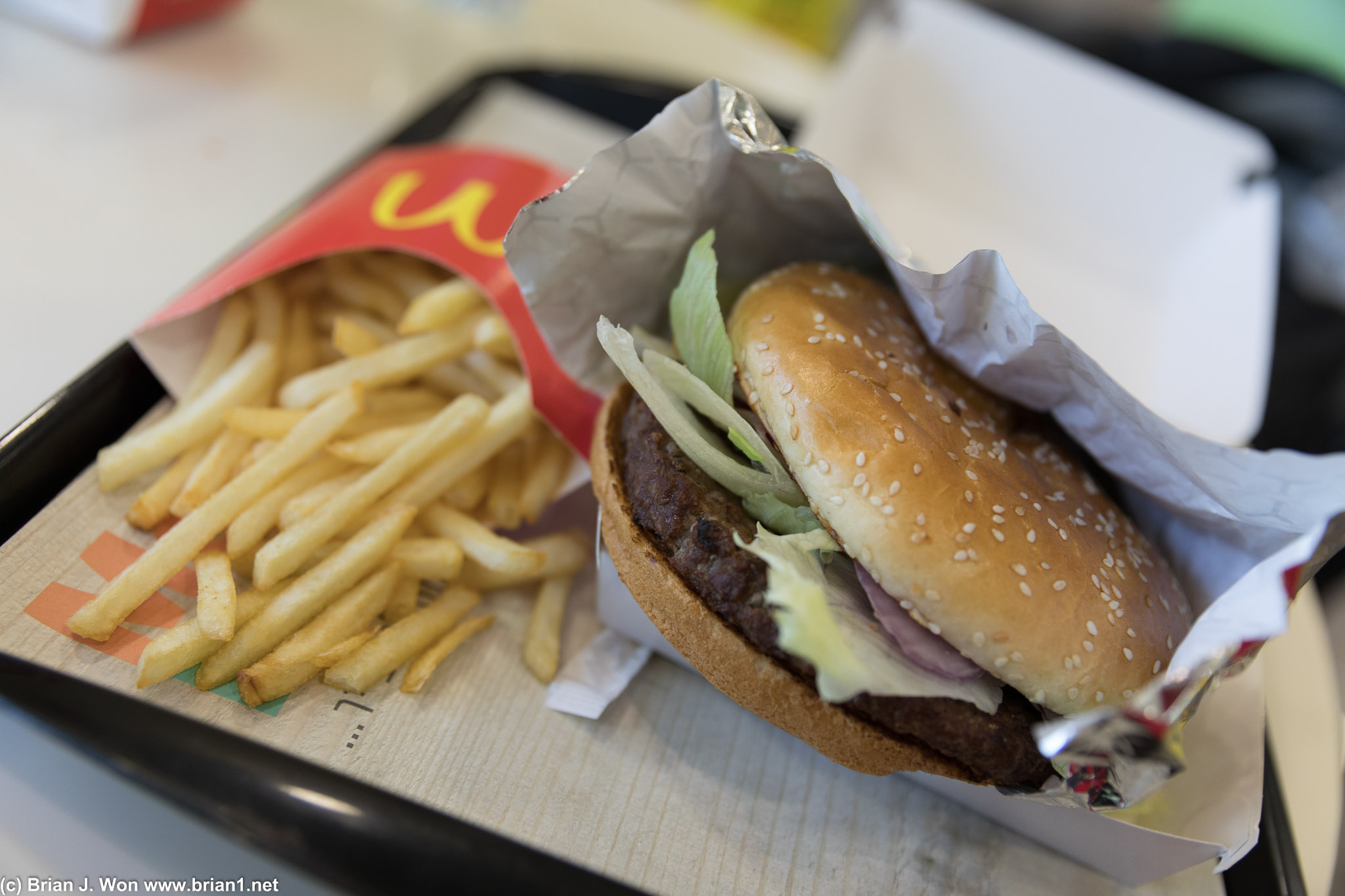What a $16 burger at McDonald's looks like. o_0