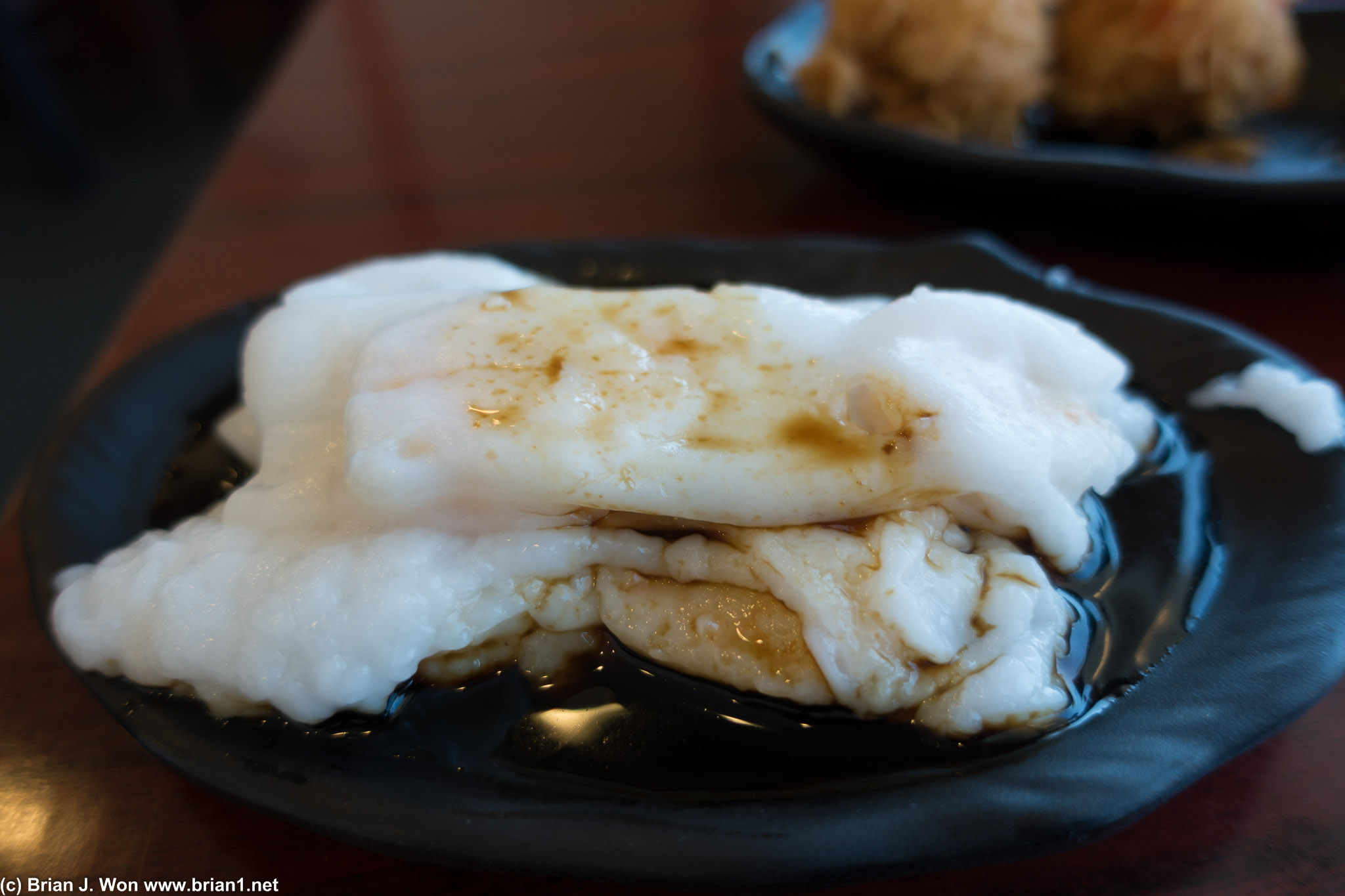 Har cheung fun was pretty terrible. Skins too thick and falling apart, not much flavor.