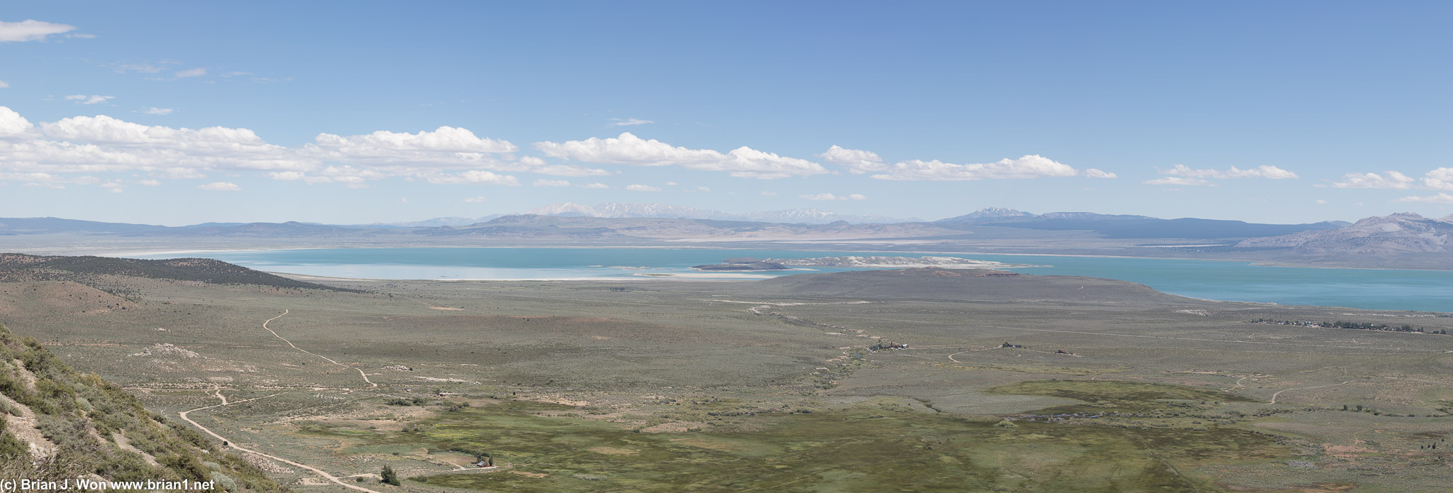 Panoramic shot of Mono Lake from the nearby vista point.