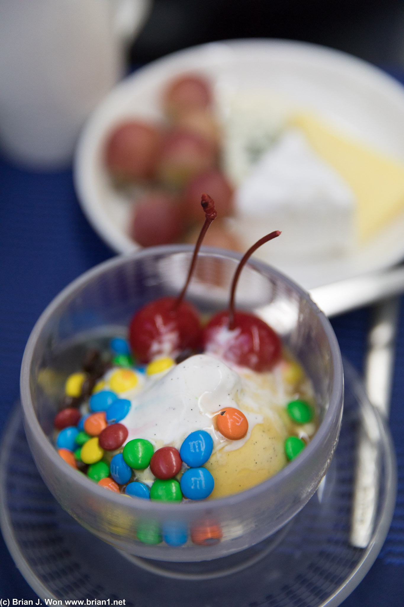 Ice cream sundae is the one thing United can do.