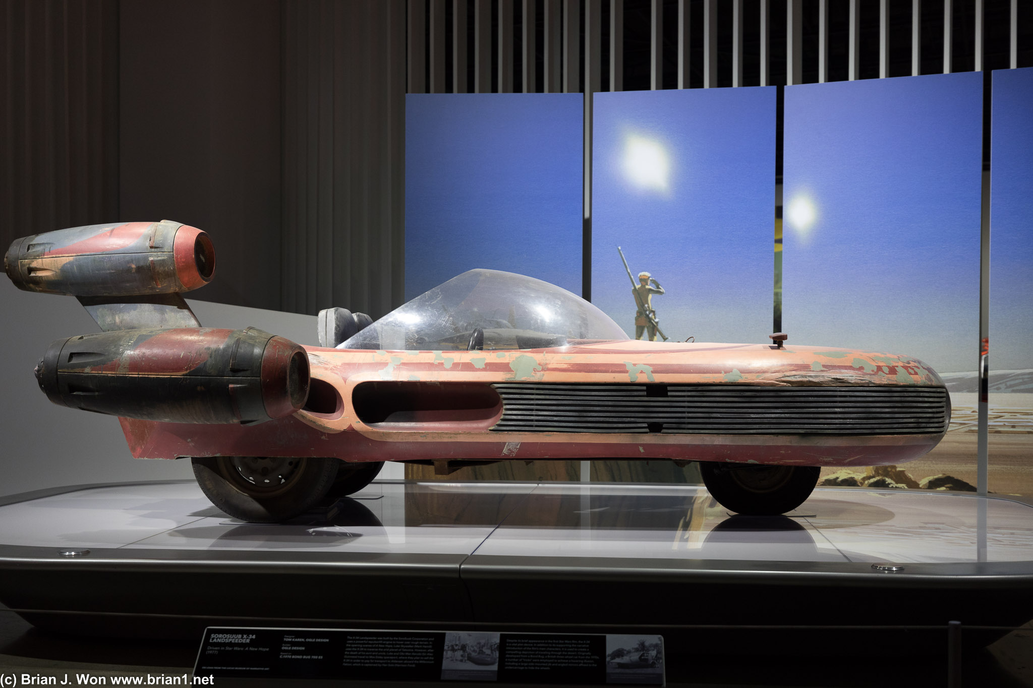 Luke Skywalker's Sorosuub X-34 landspeeder from Star Wars: A New Hope.