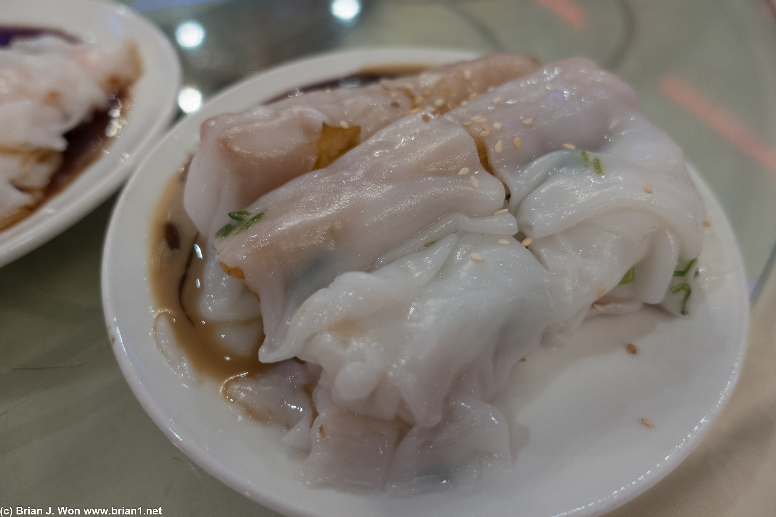 Dja cheung fun-- yeow teow (fried bread) in rice noodle.