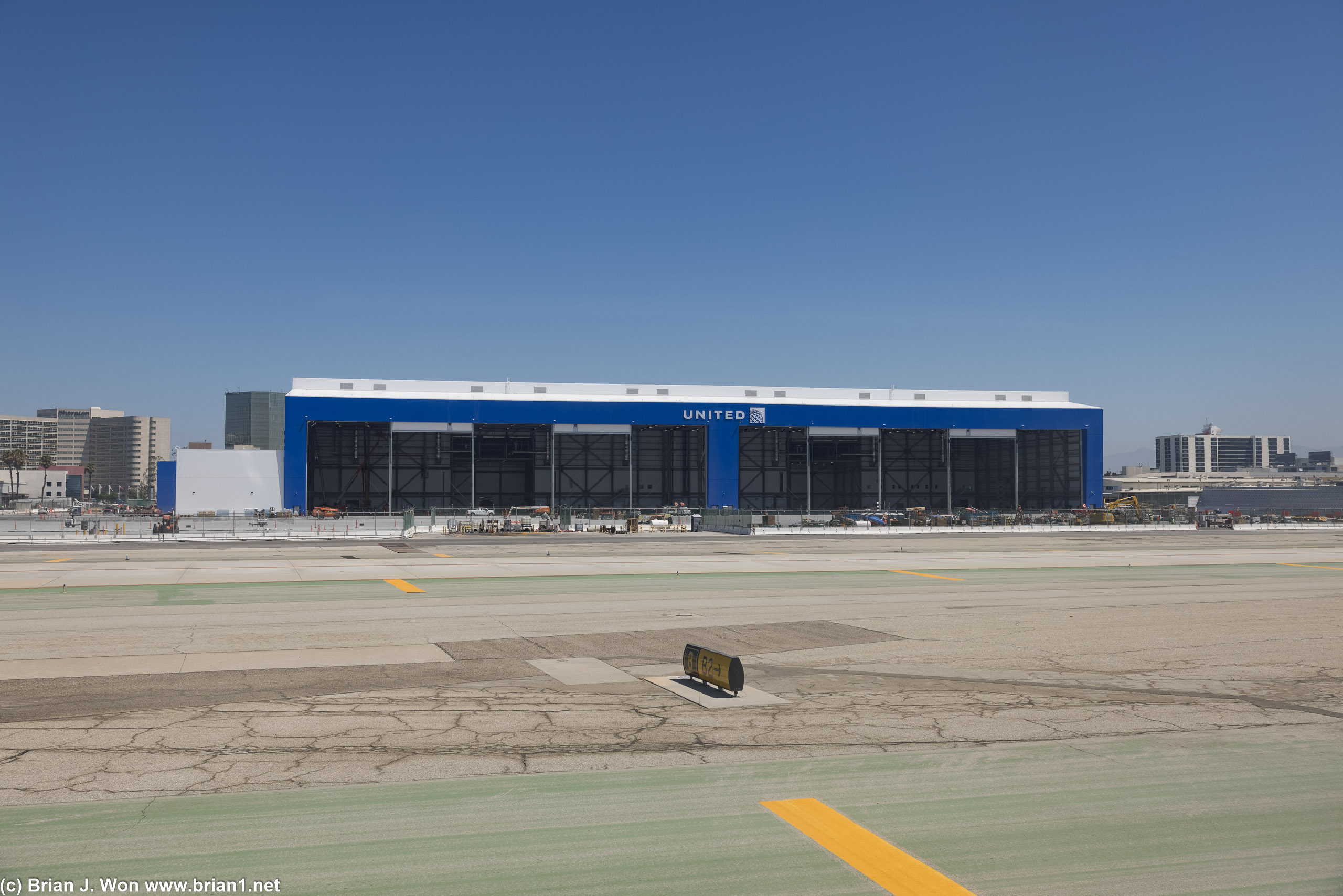 United's new maintenance hangar is looking good, but definitely taking its sweet time....
