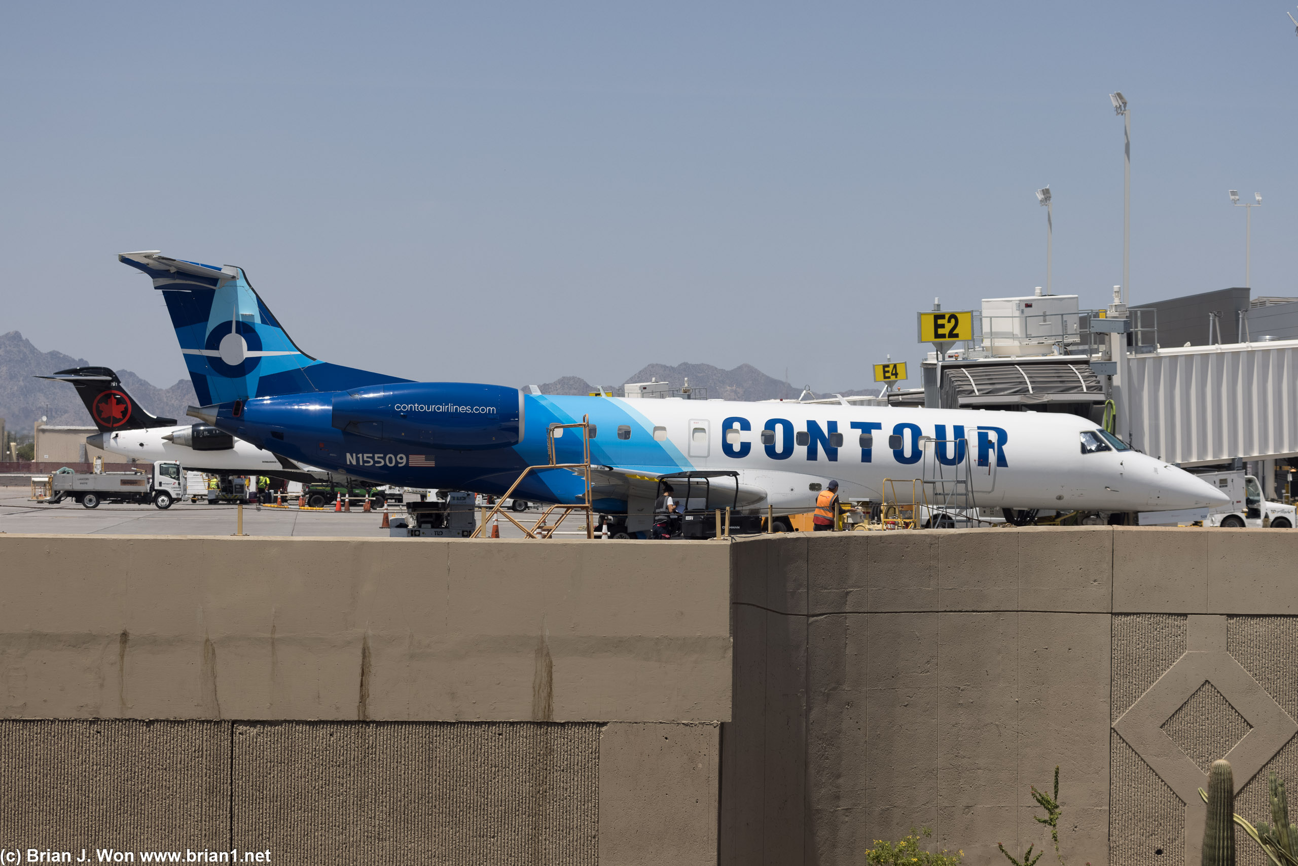Contour Airlines EMB-135.