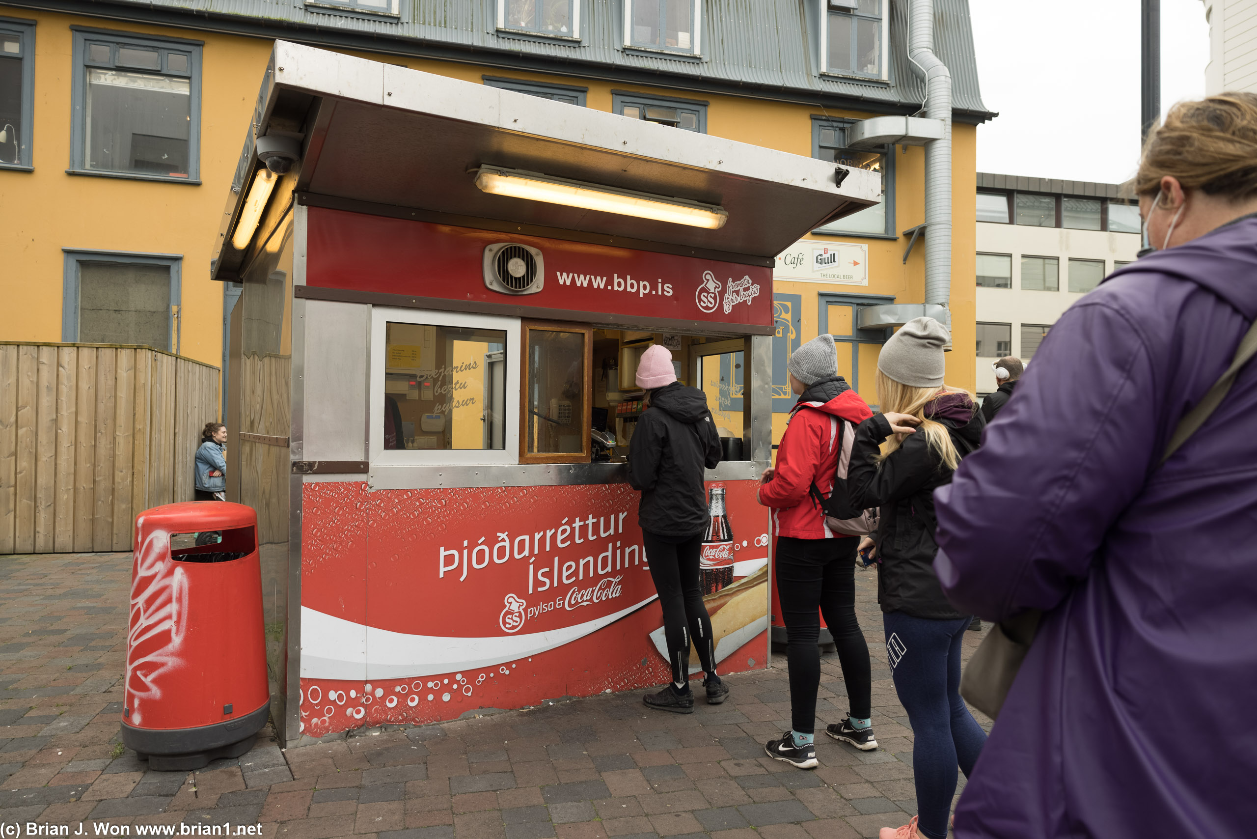 Baejarins Beztu Pylsur, supposedly the best hot dog in Iceland.