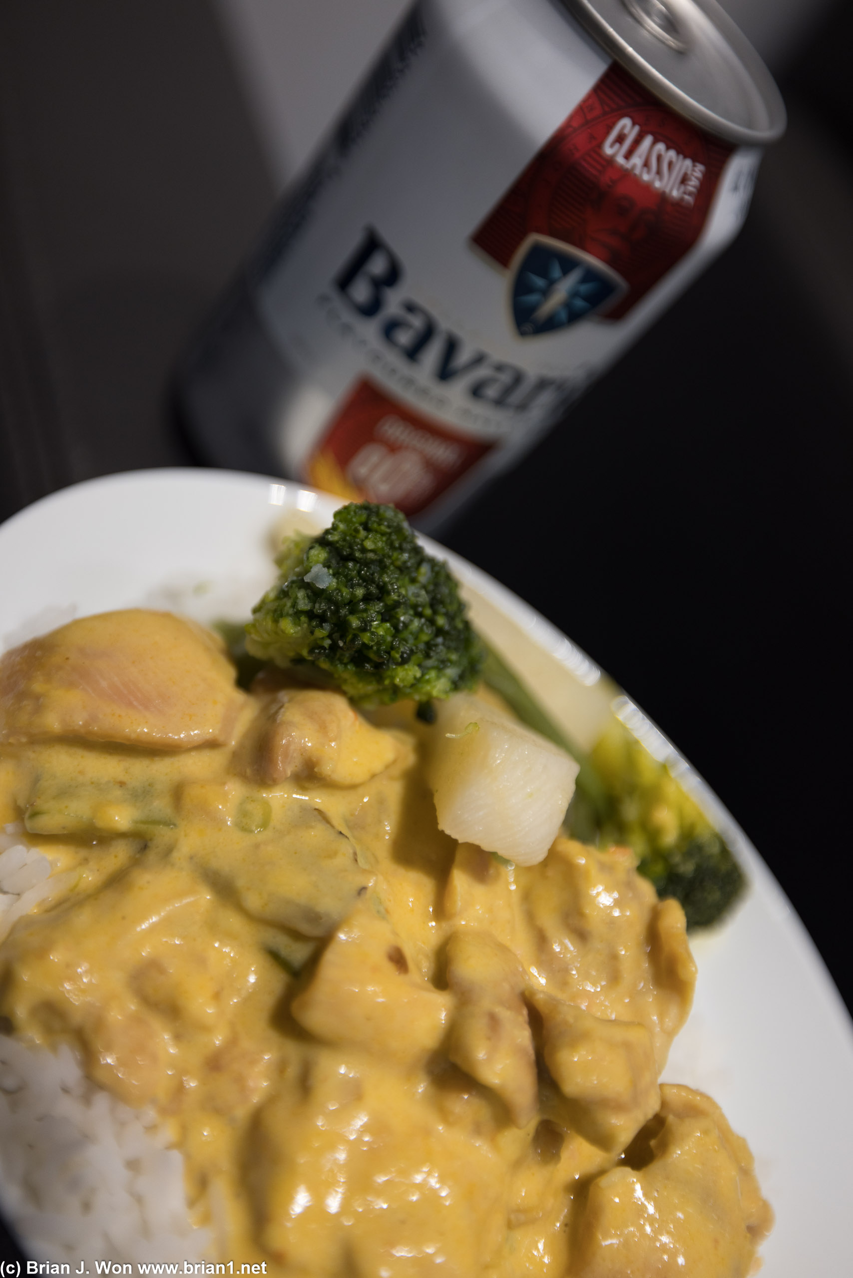 Alcohol-free beer, rice, veggies, curry chicken.