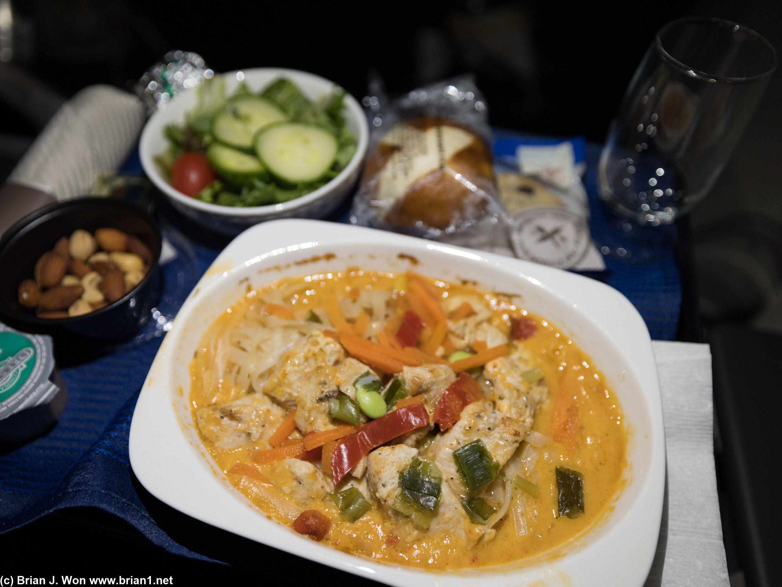 PremiumPlus (premium economy) dinner on EWR-LAX. It's more edible than it looks, which is good, because it looks disgusting.