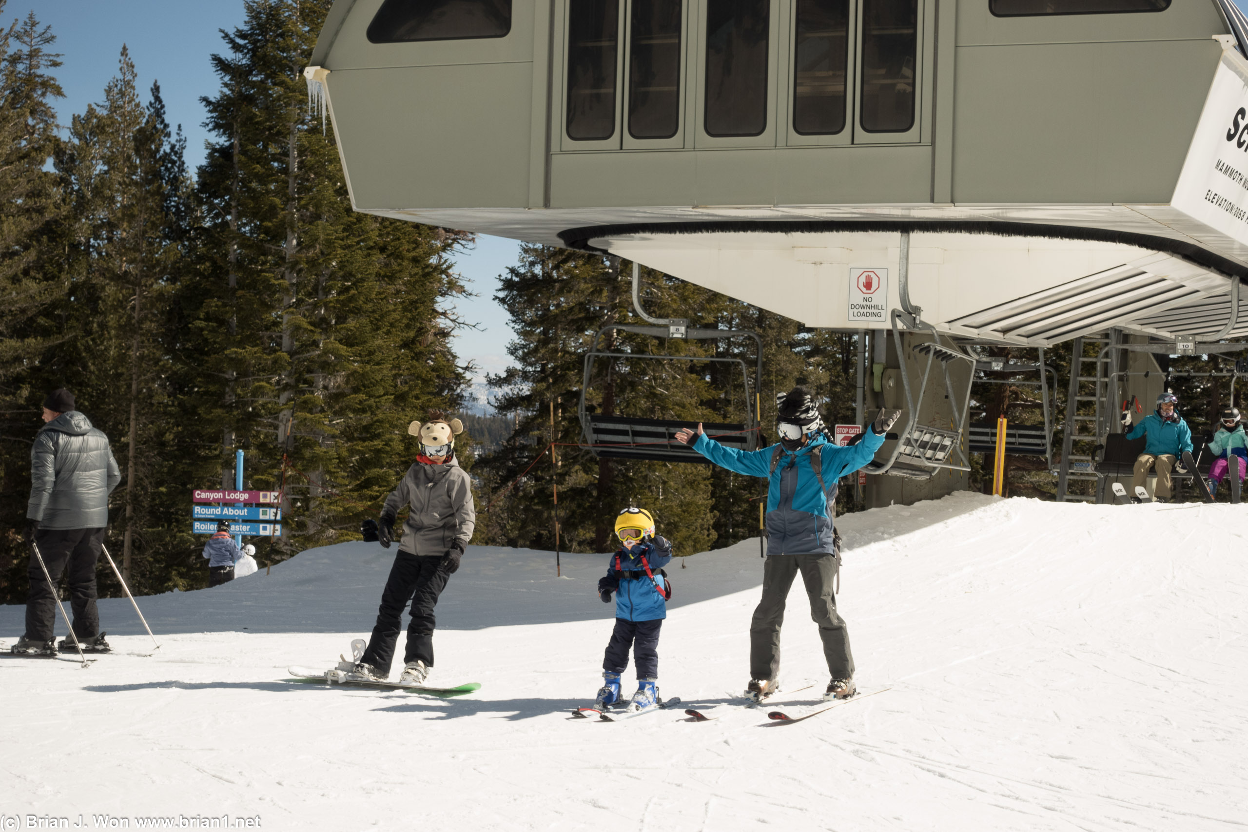 Family time on the slopes.