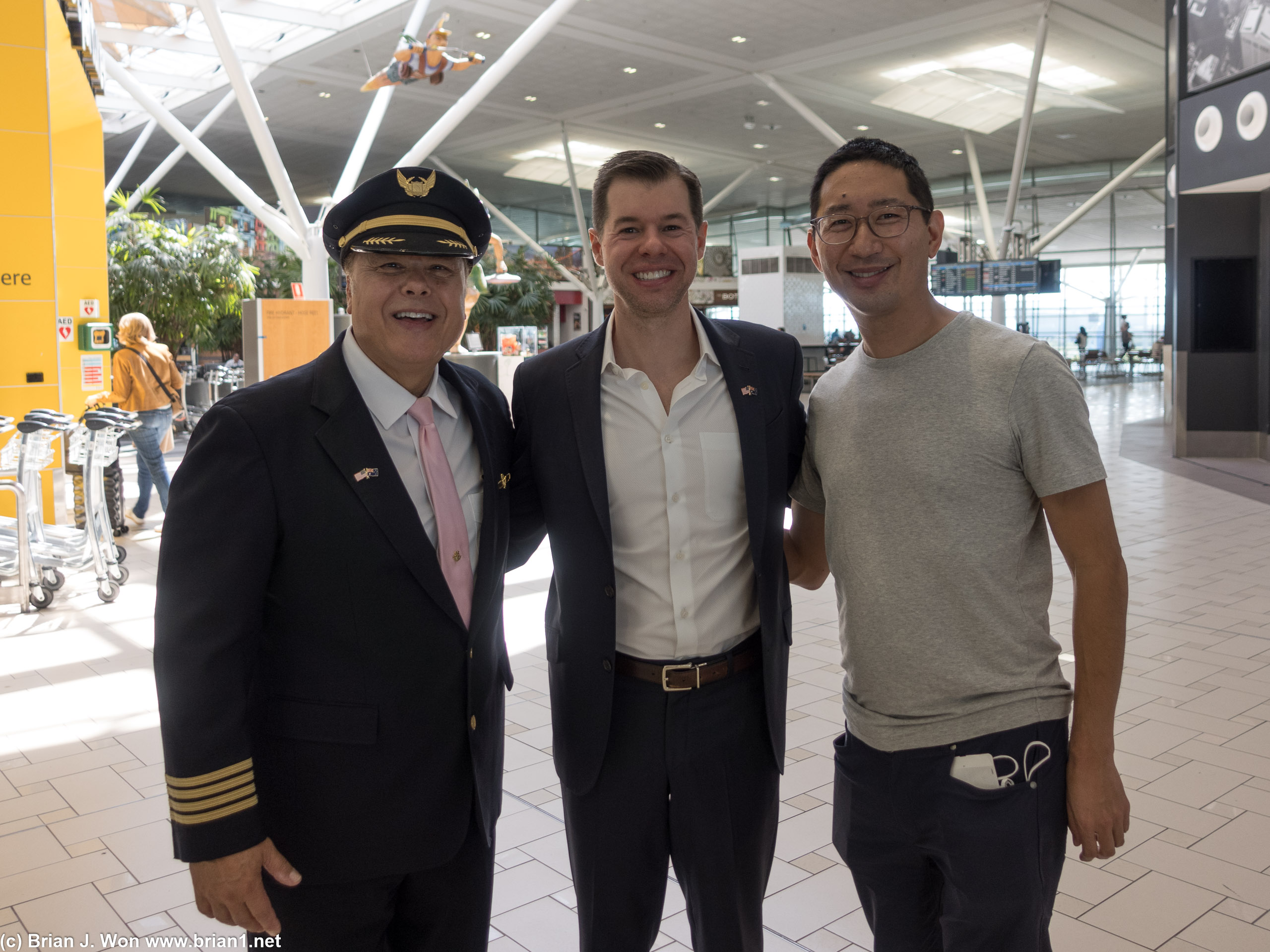 Finally got a picture with United SVP Patrick Quayle and Captain Horanyi.