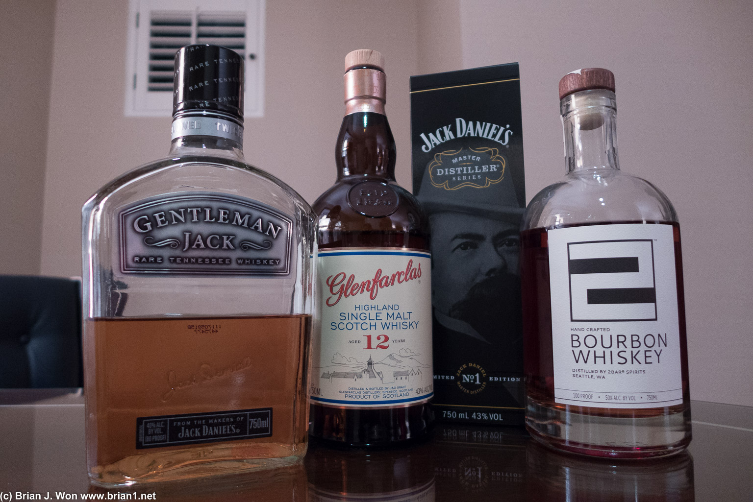 Gentleman Jack, Glenfarclas 12, Jack Daniel's Master Distiller No1, 2bar Bourbon.