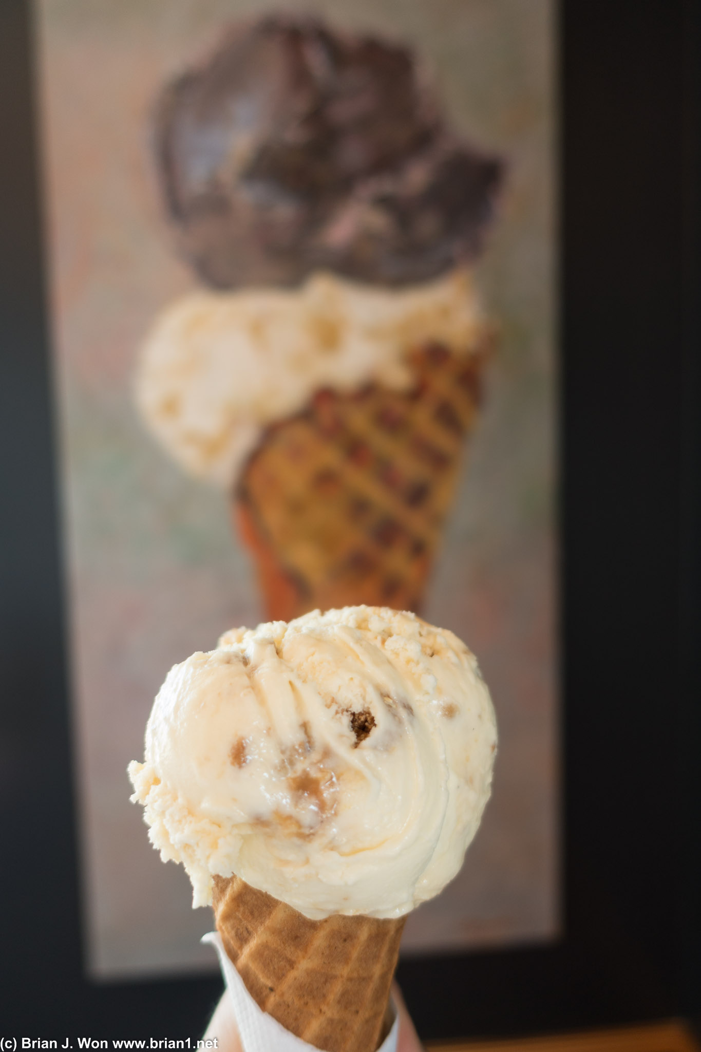 Mr. Universal = caramel and oatmeal cookies in milk ice cream. Waffle cone of course.
