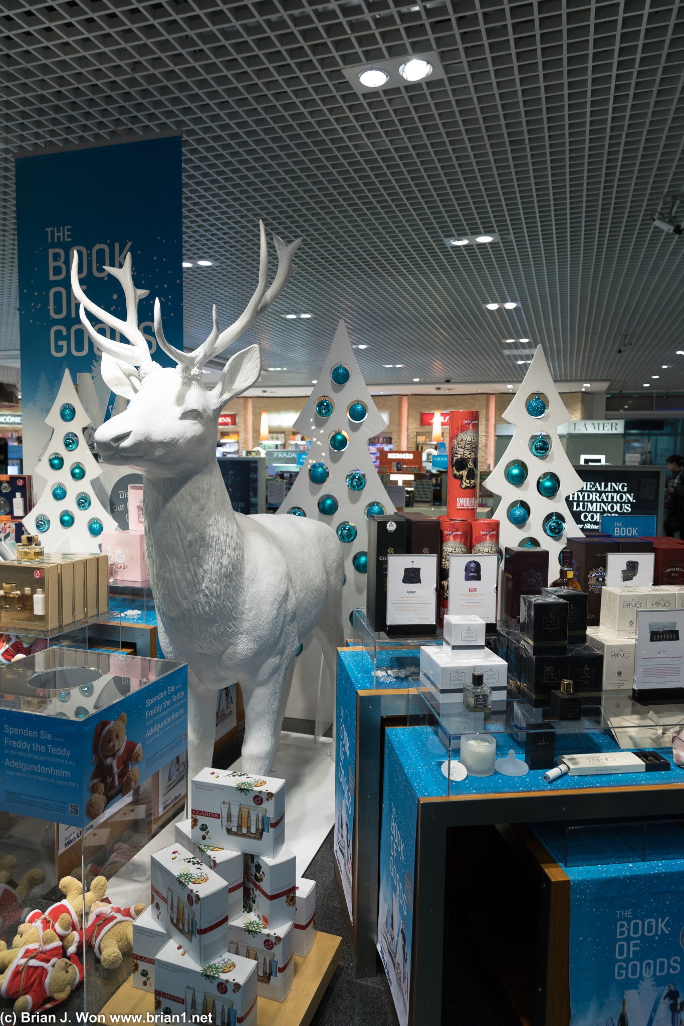 Welcome to the Duty Free store in Munich Airport.