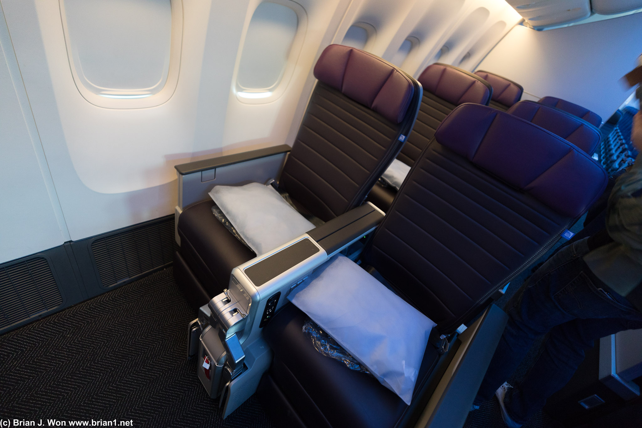 Looks about the same as the 787's premium economy cabin.