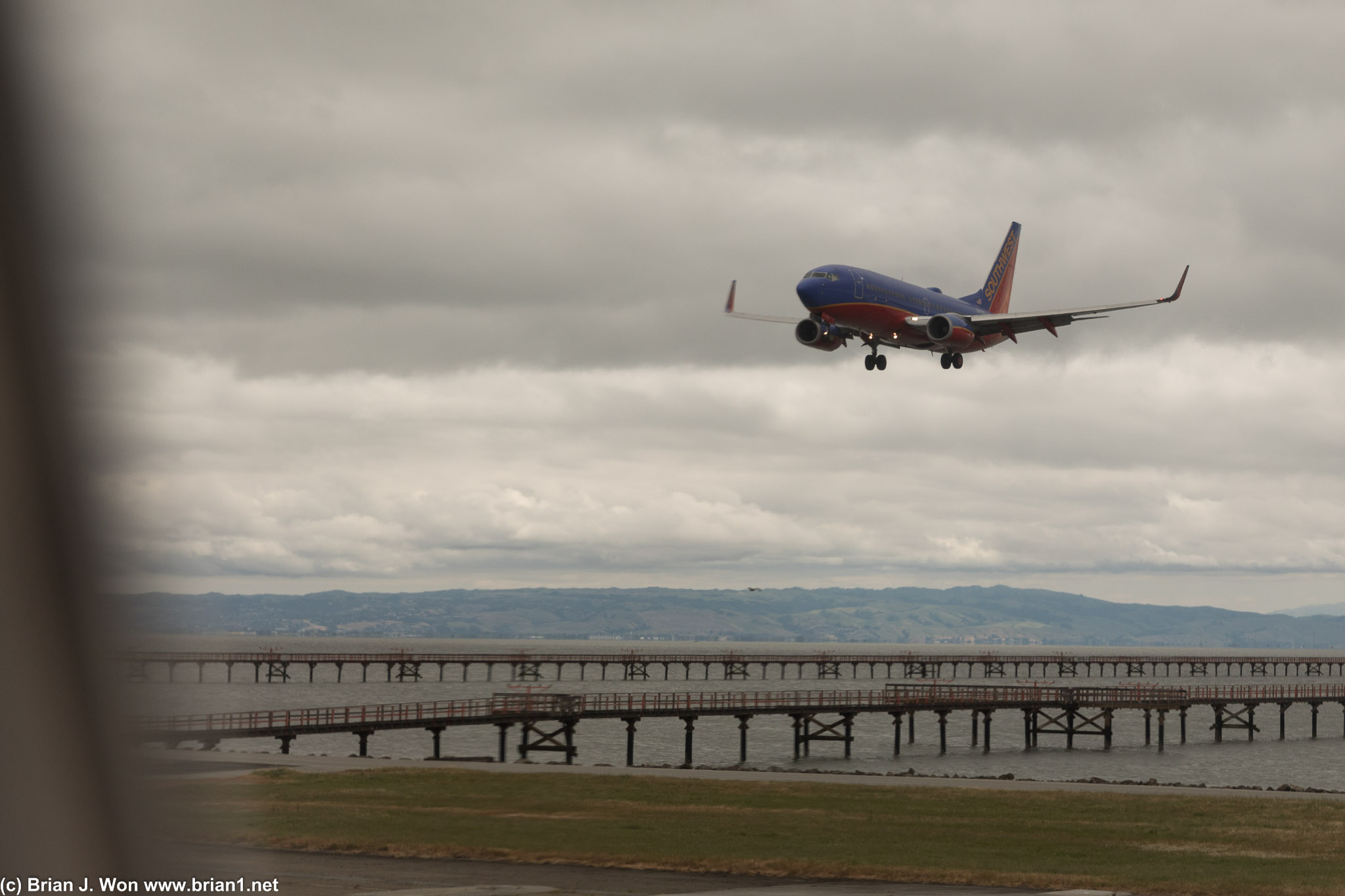 Southwest 737-800 coming in for landing.