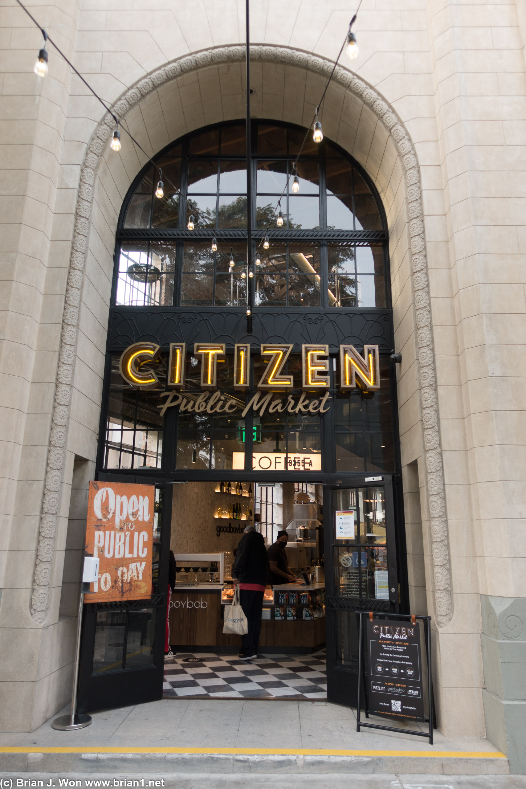 Front entrance to Citizen Public Market.