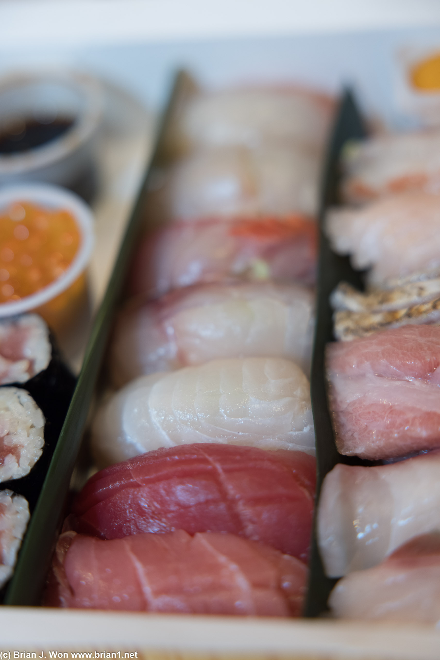 From bottom: maguro, chutoro, hirame (kanpachi), itoyori dai (threadfin seabream), kinme dai (golden eye snapper), kan sawara (winter mackerel), ma dai (red snapper).