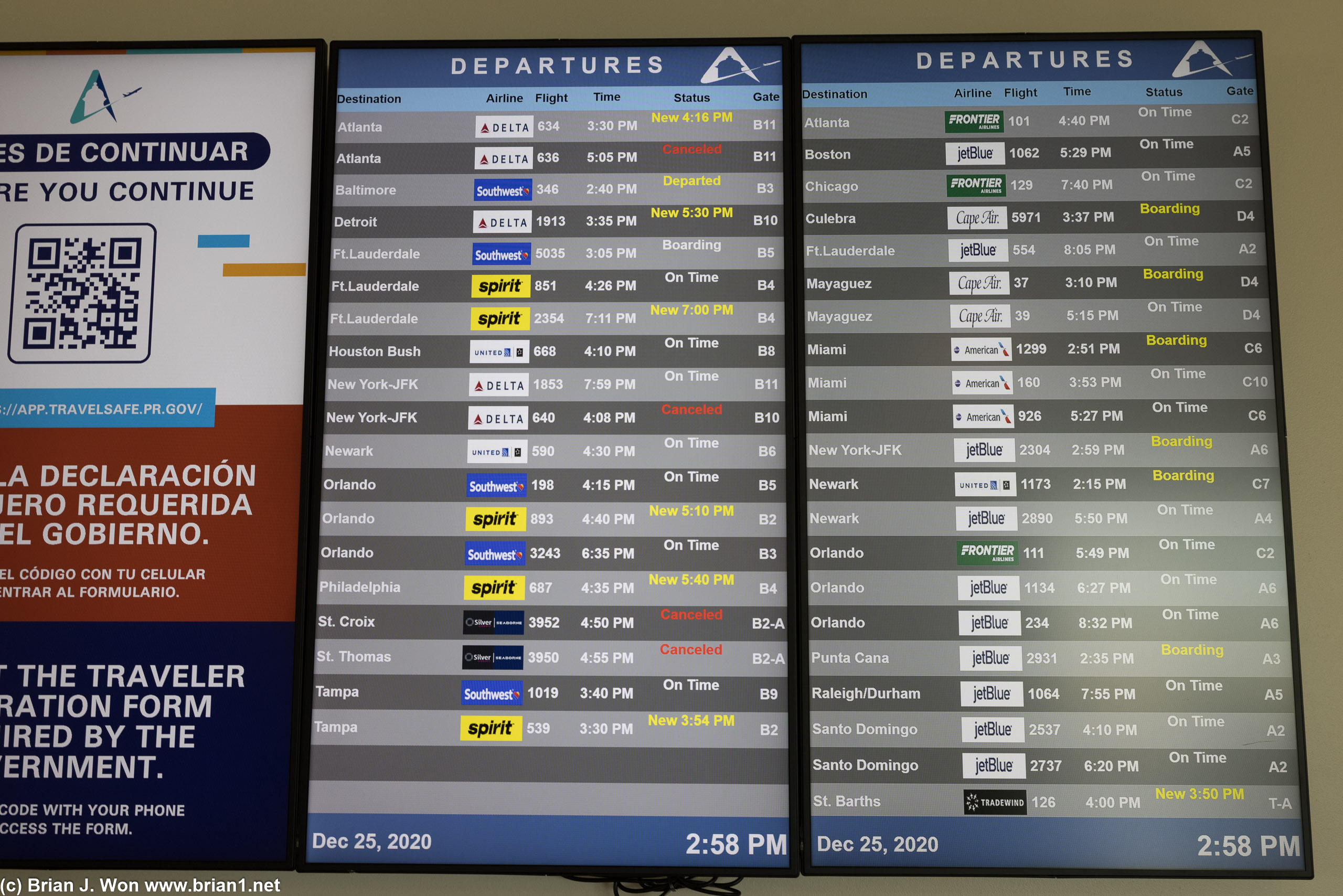 Pretty busy departures board. (also Spirit delays all over, ouch)