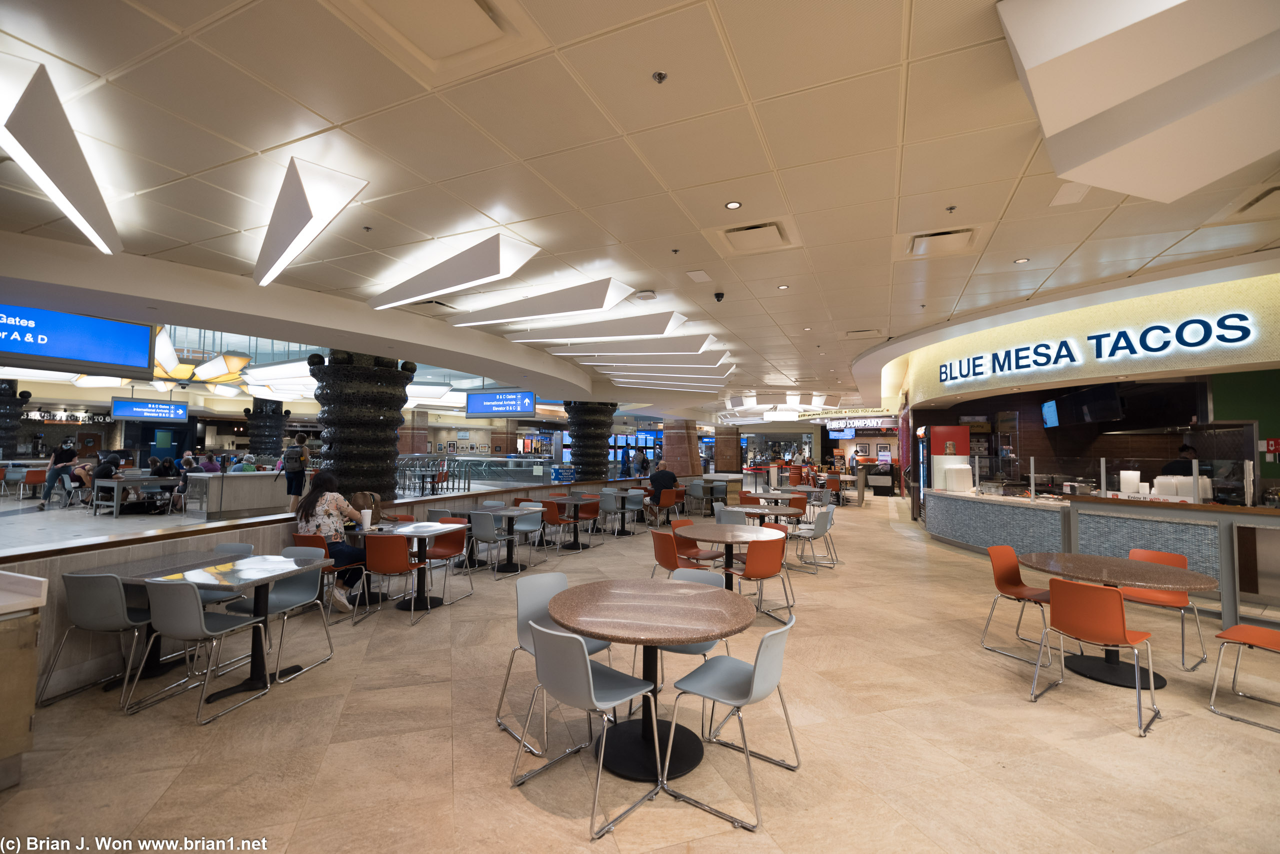 Pre-security food court in Terminal 4.