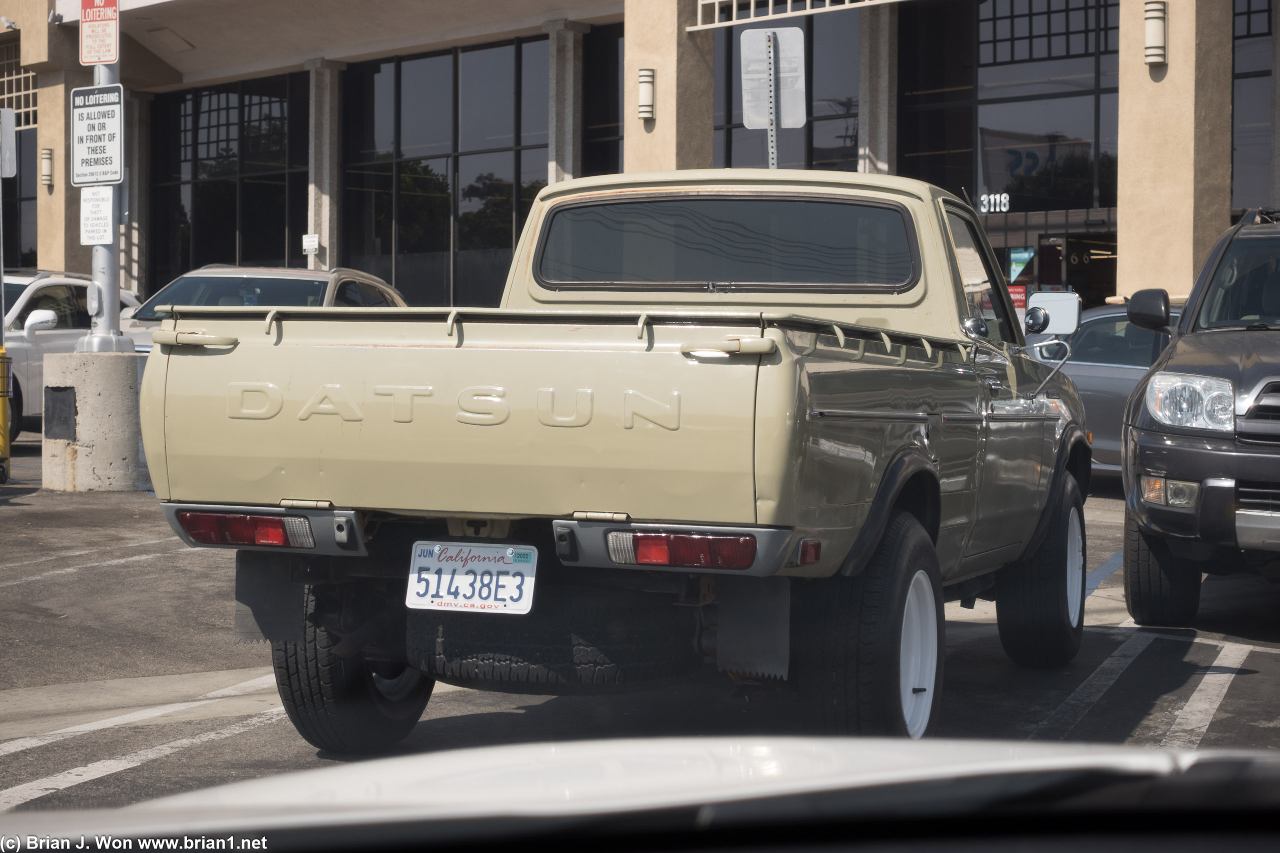 Old Datsun in great shape.