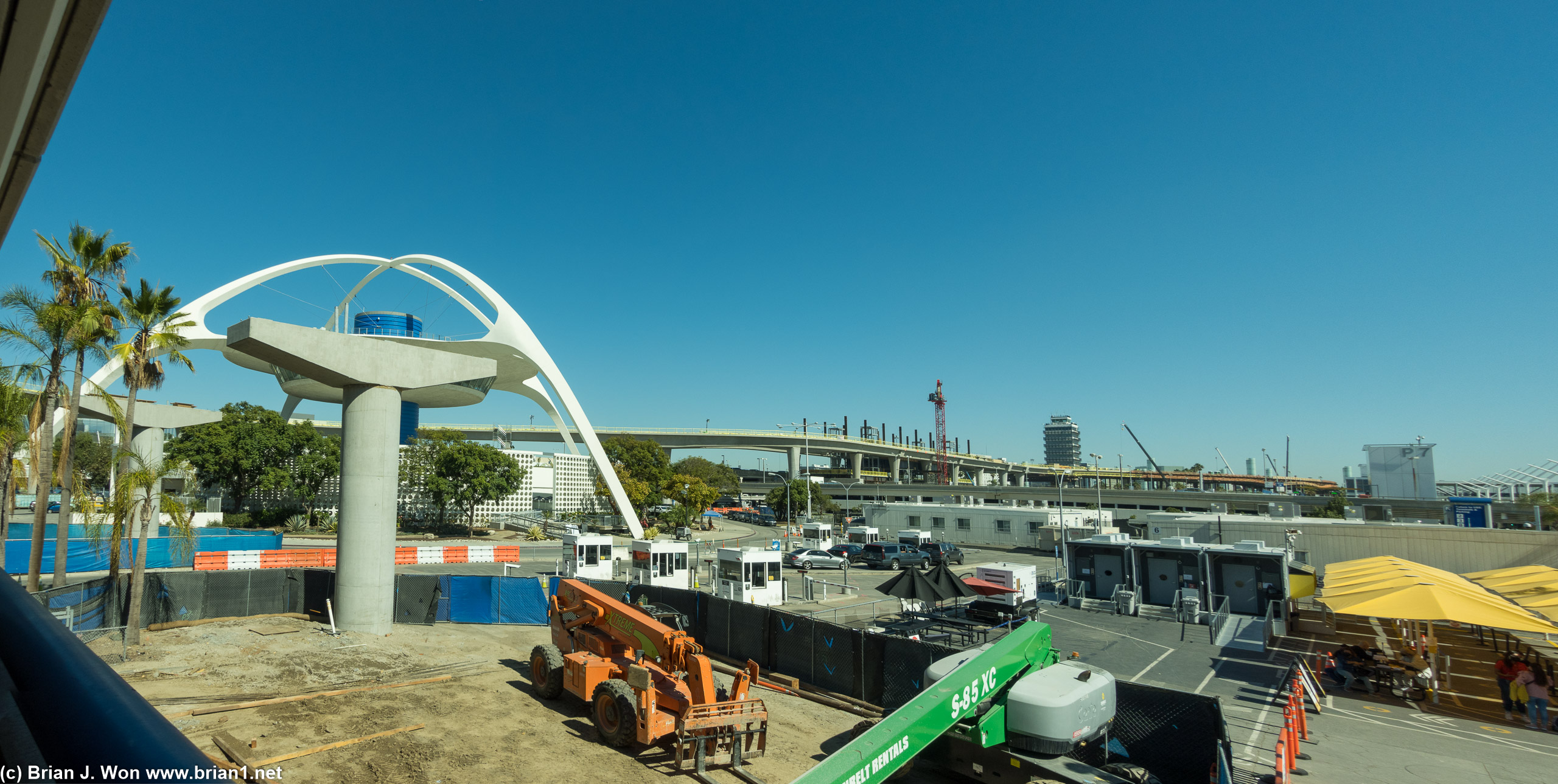 The LAX theme building.