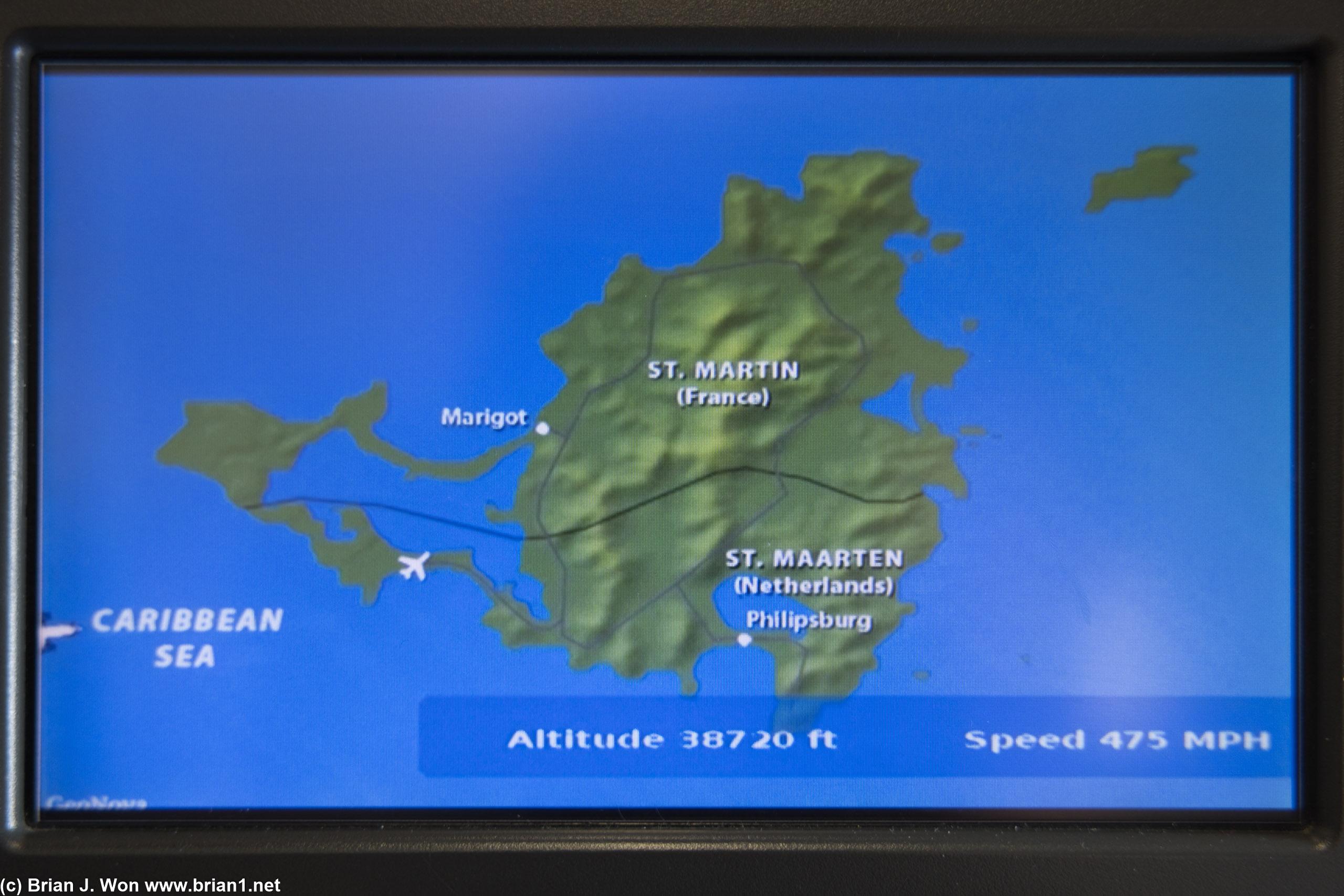 Almost to Sint Maarten! Ignore the altitude and speed readouts-- broken on this map.