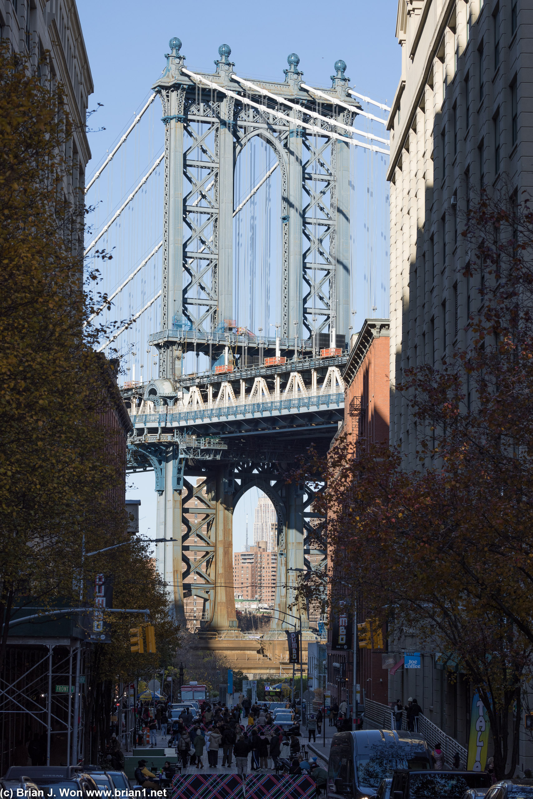 Perhaps the most famous view of the Manhattan Bridge.