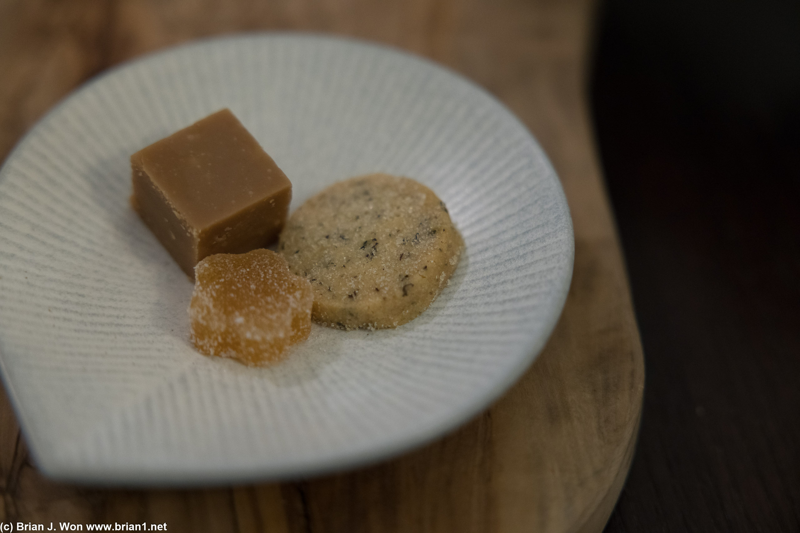 Toffee, ginger, cookie.