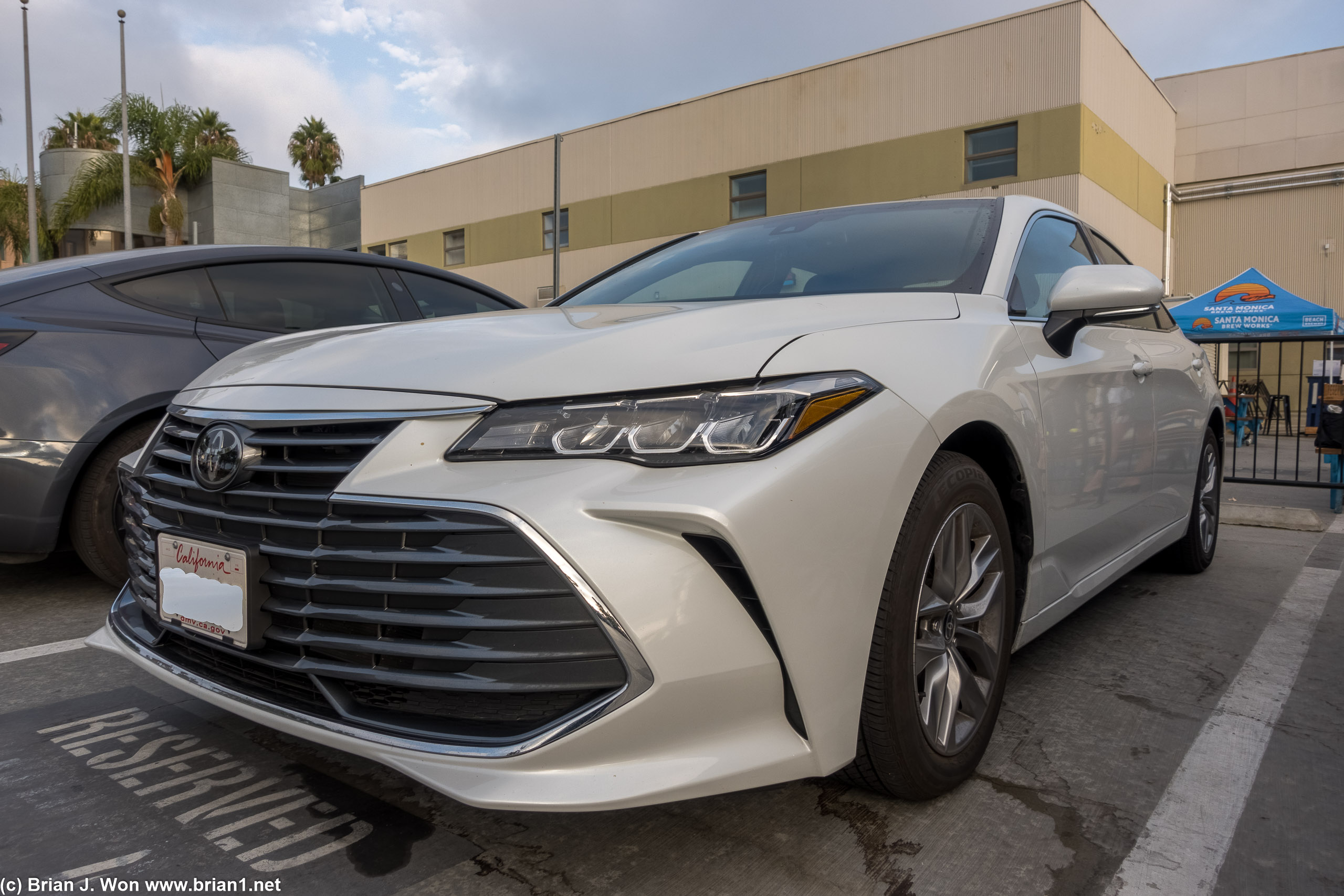 Toyota Avalon isn't bad, but also quite ordinary.