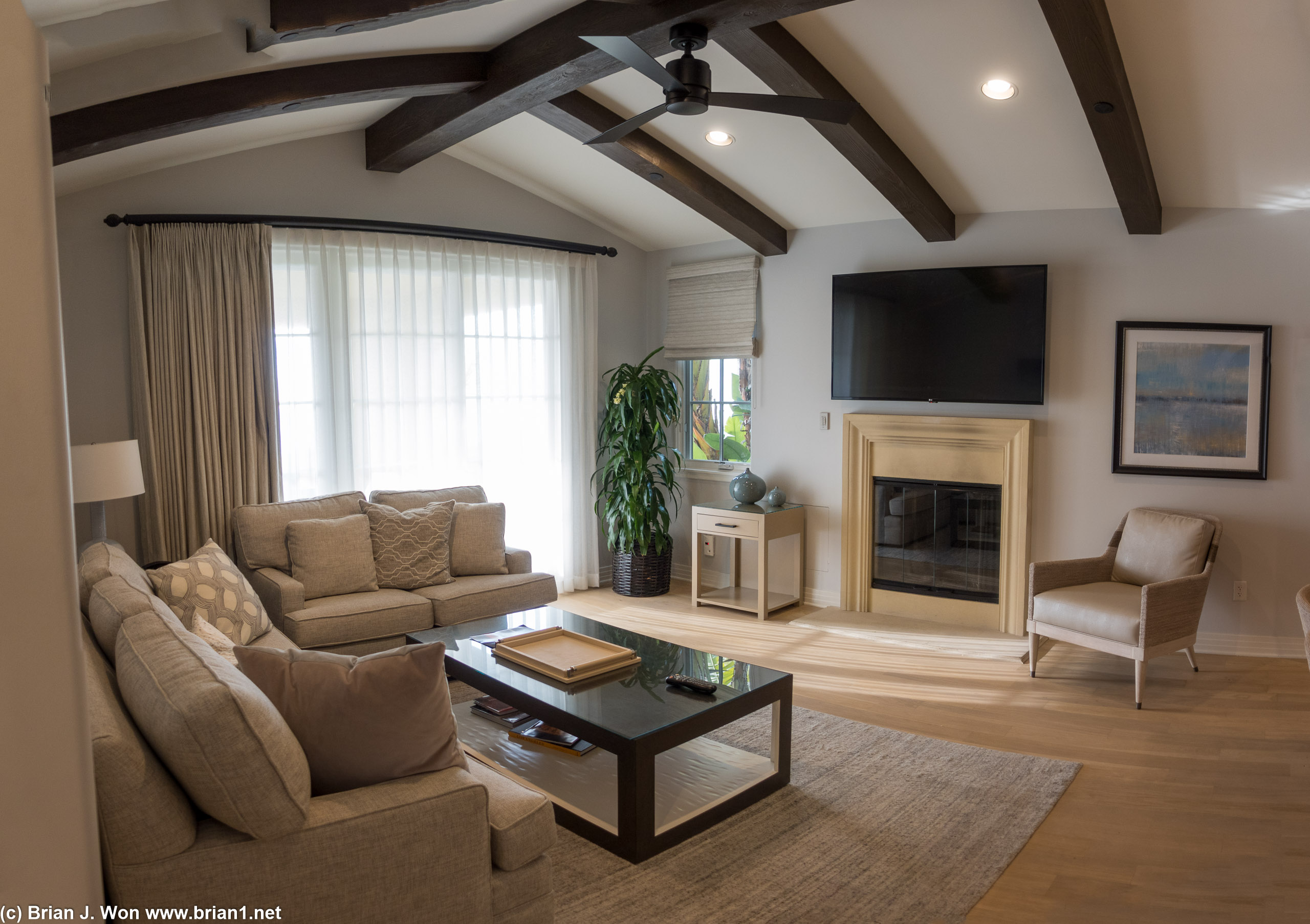 Living room. Holy cow the casitas are big.