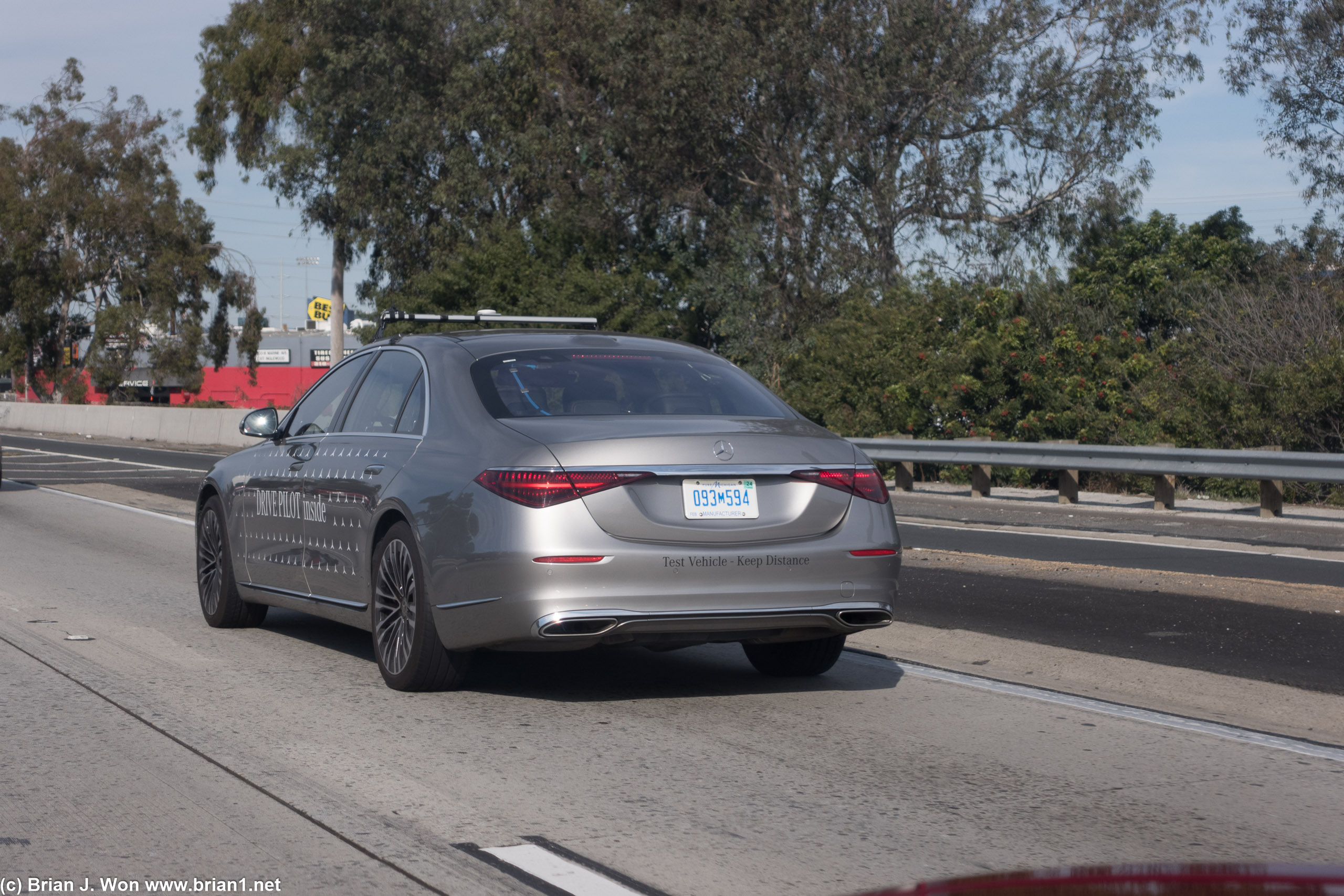 Mercedes S-class DRIVE PILOT.