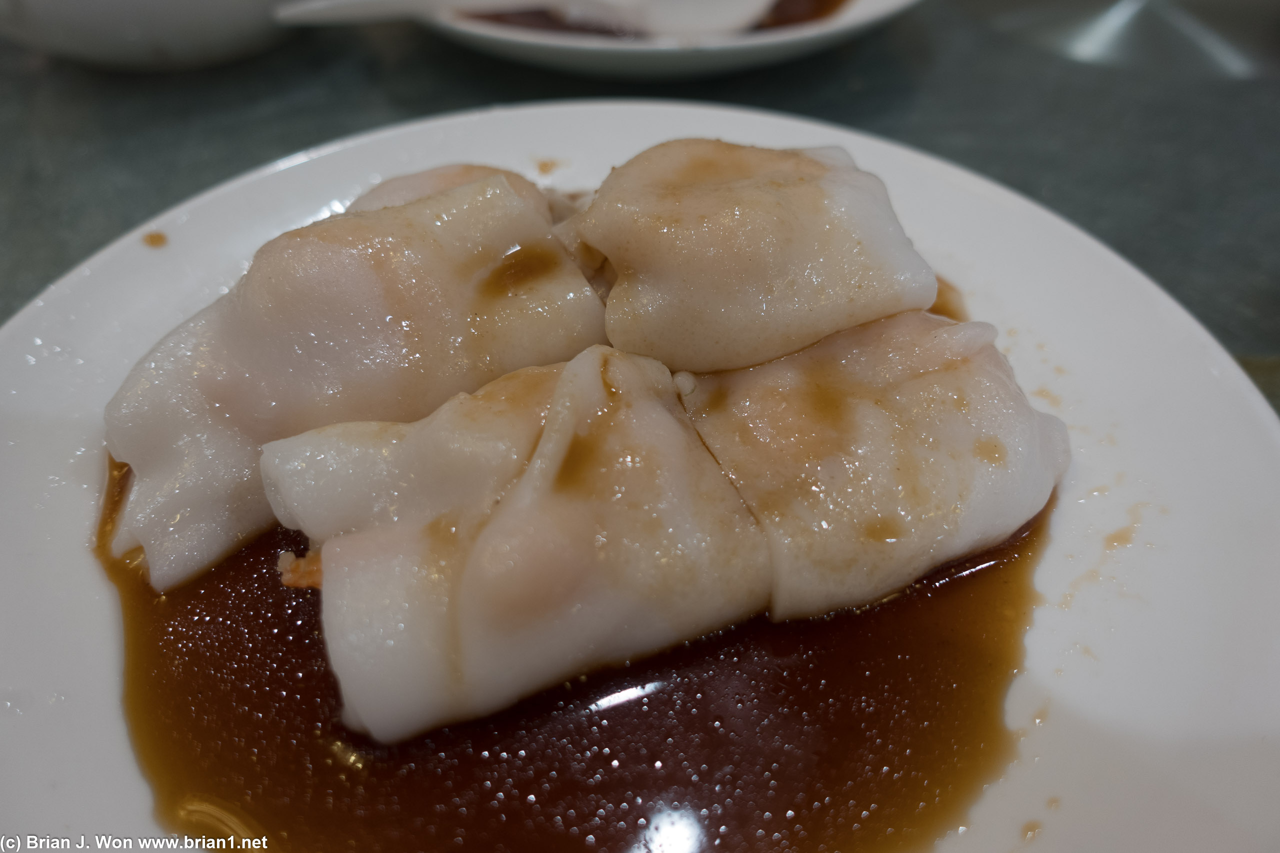 Har cheung fun were okay, taste was right, skins too thick.