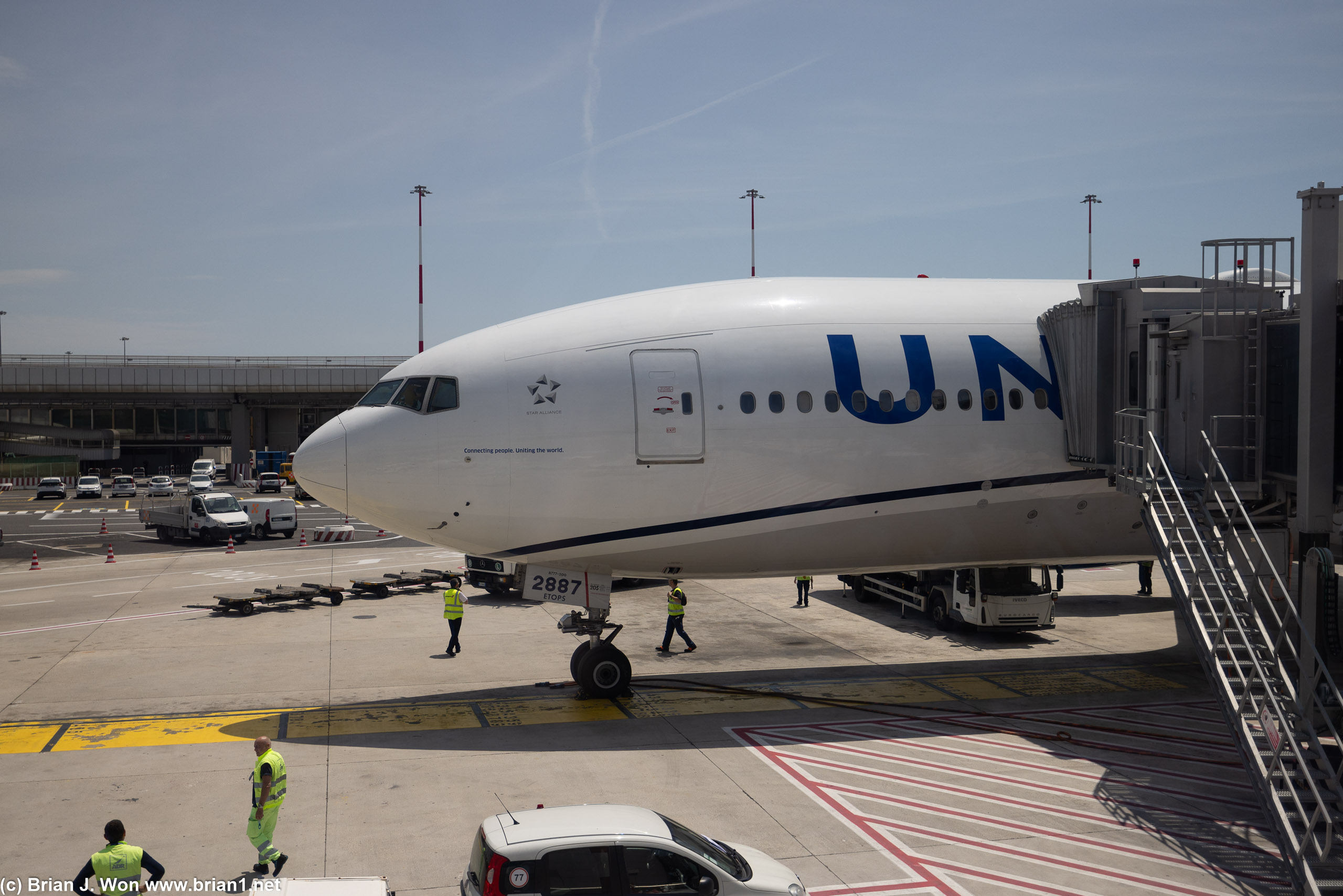 N787UA, arrived.