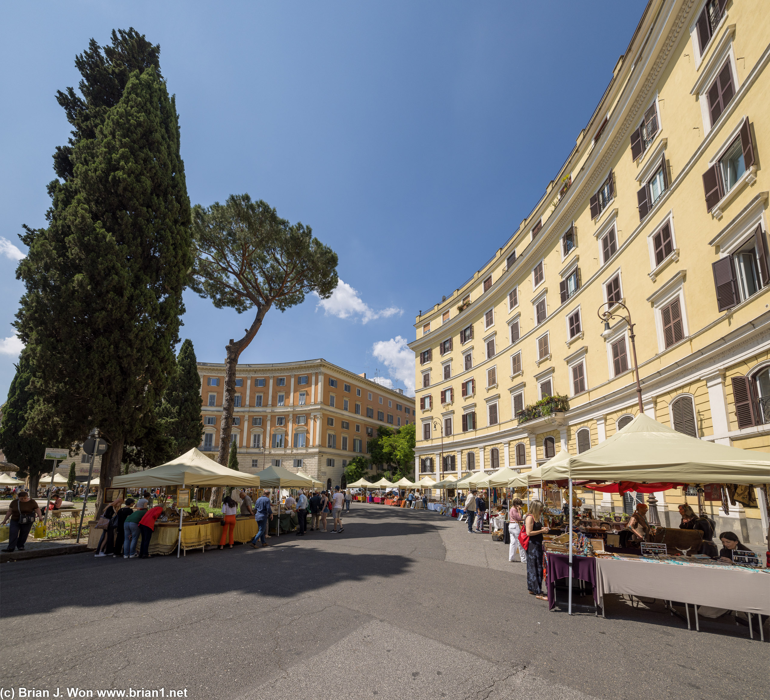 Weekend market at Piazza dei Quiriti.