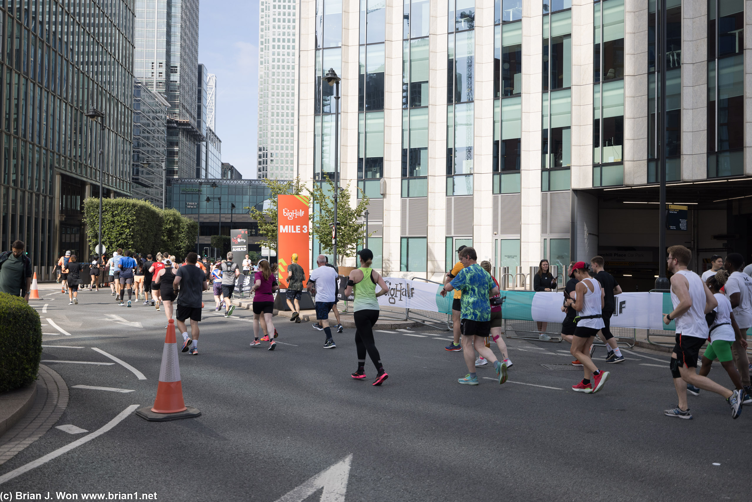 Mile 3 of The Big Half (Marathon) passing through Canary Wharf.