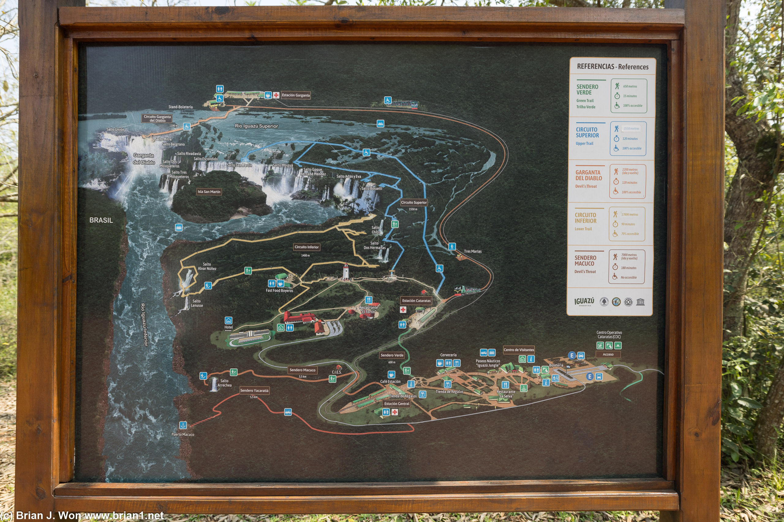 Park map including hiking/walking routes.