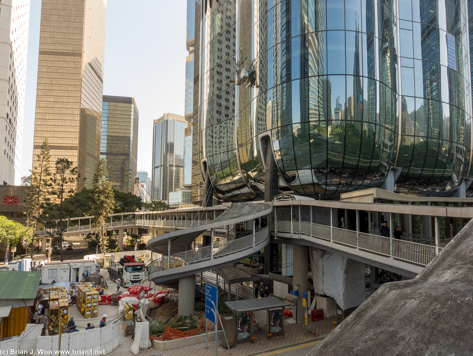 Elevated walkways all over Hong Kong.