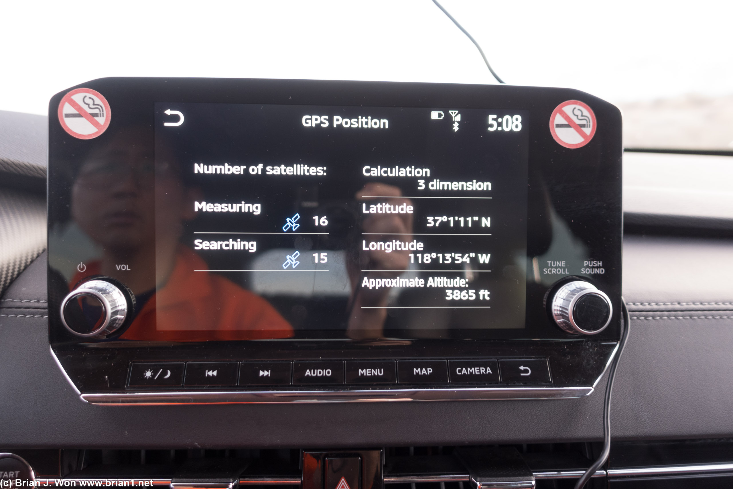 2023 Mitsubishi Outlander has a GPS status display. Cool.