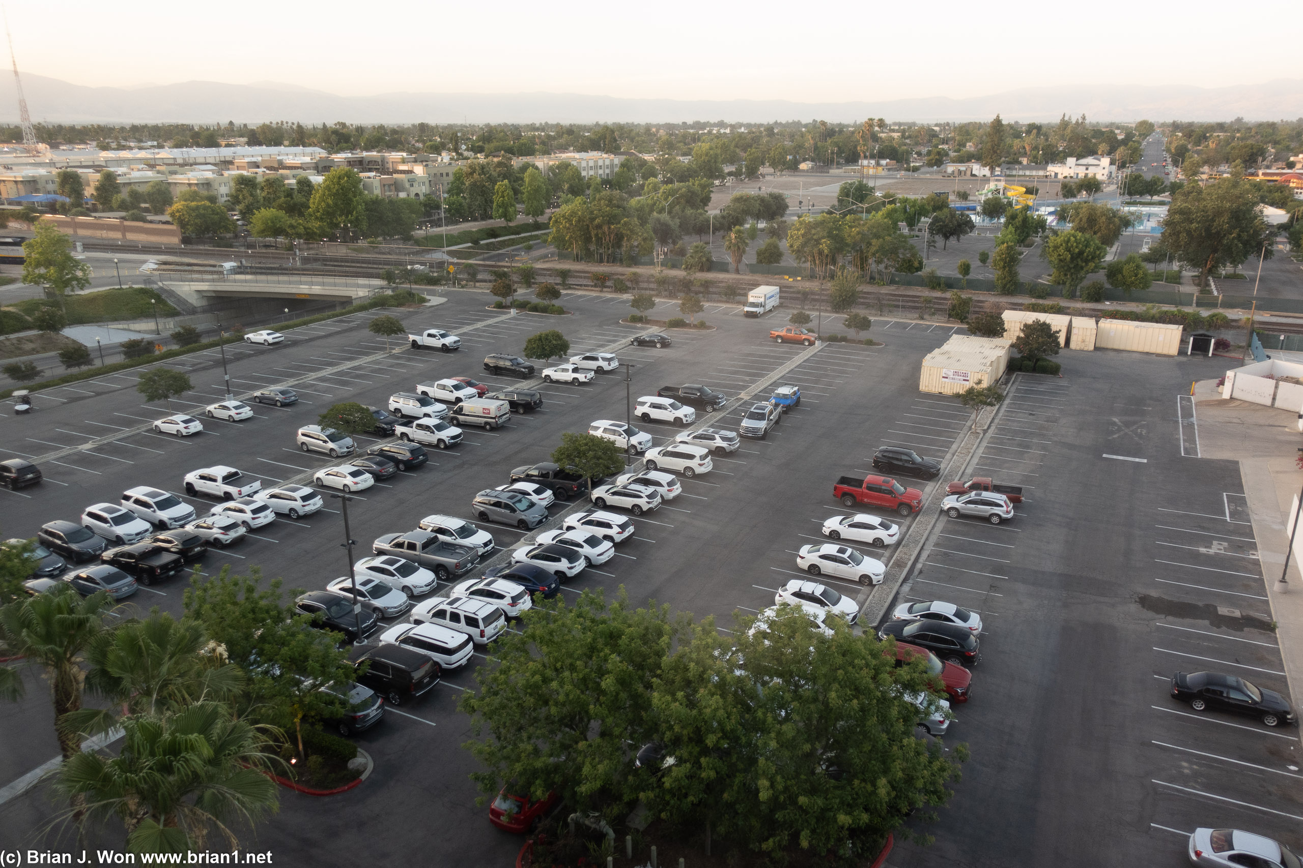 Tons of white cars here. Makes sense because it's so fkn hot in the summer.