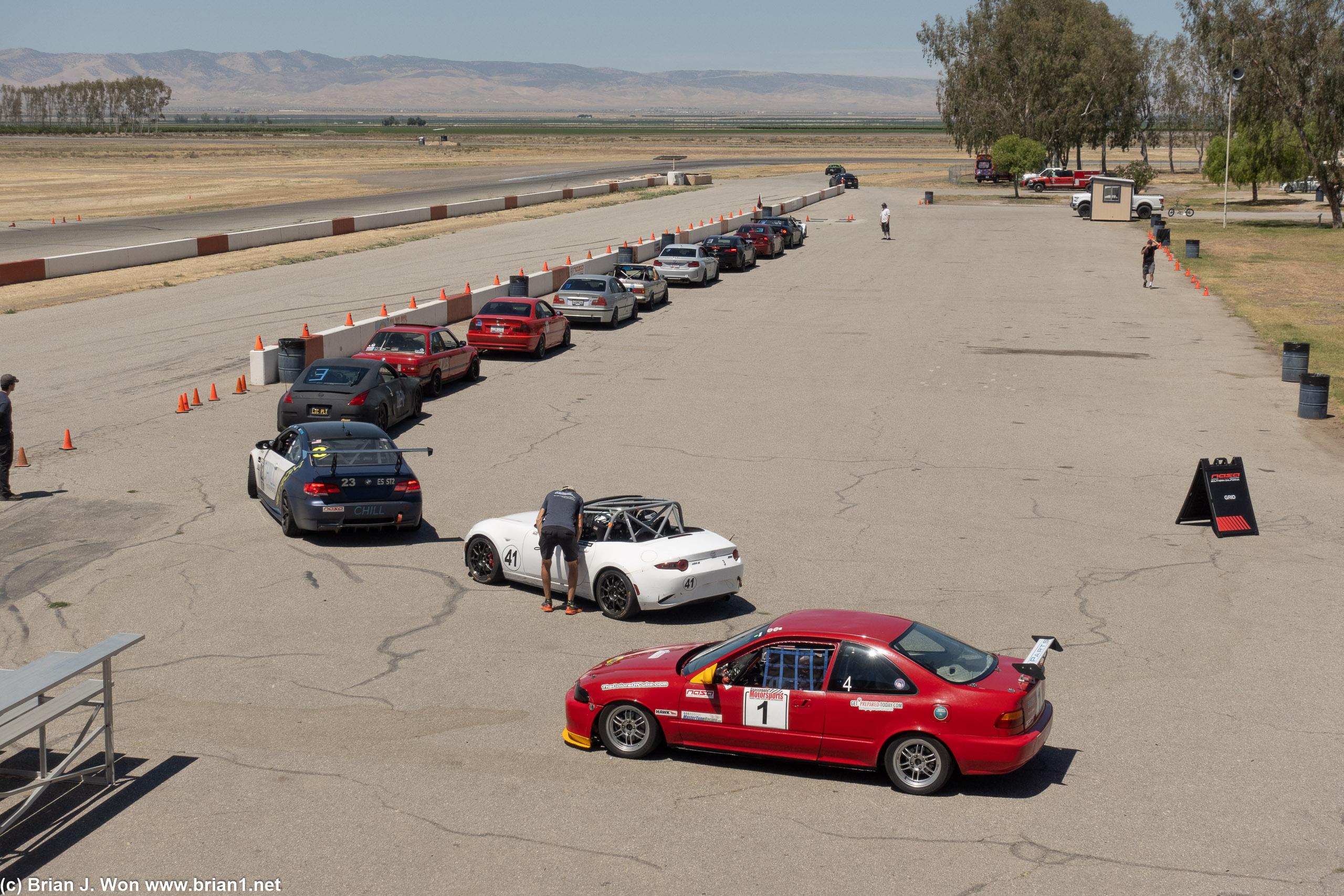 All lined up at grid.