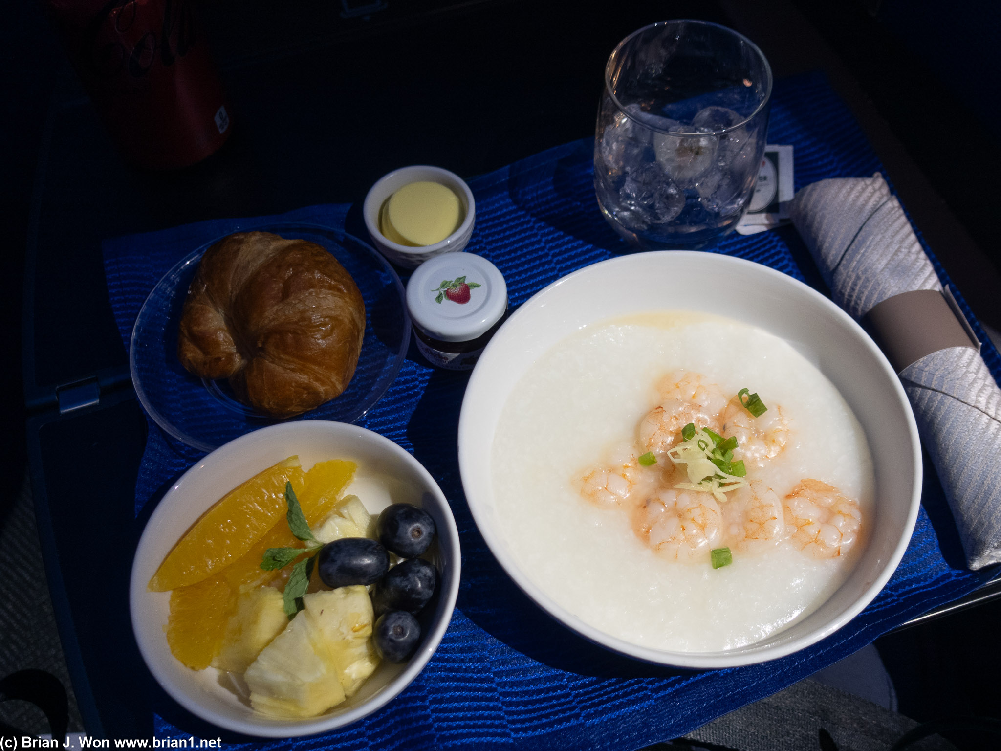 Pre-arrival meal of shrimp congee was excellent. Even the croissant looked like a croissant.