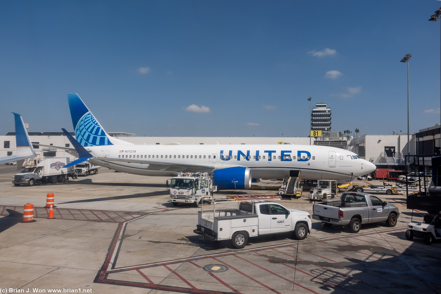 N37278, 5 year old 737 MAX 8.