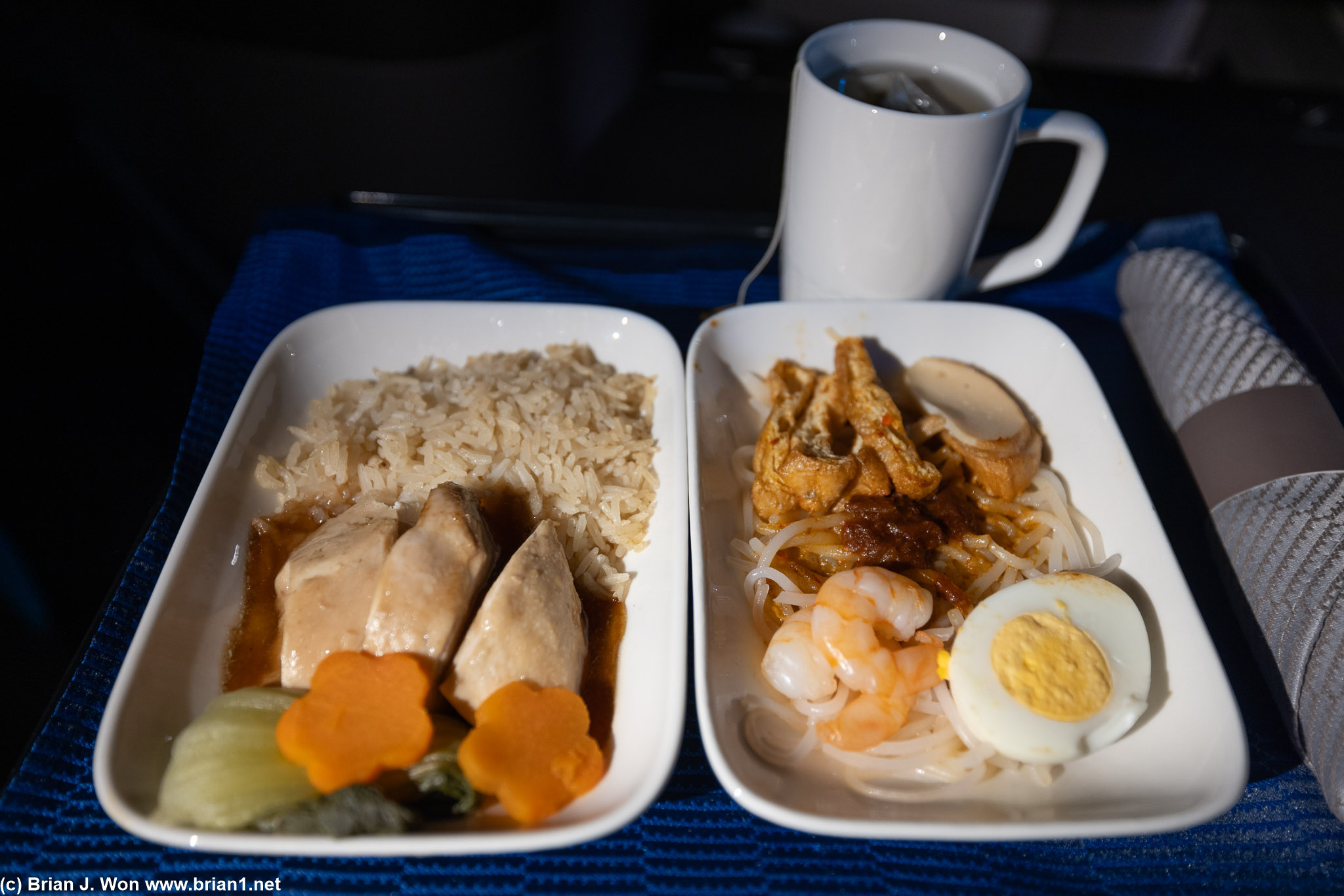 Hainan-style chicken and laska-style noodles are still a solid choice.