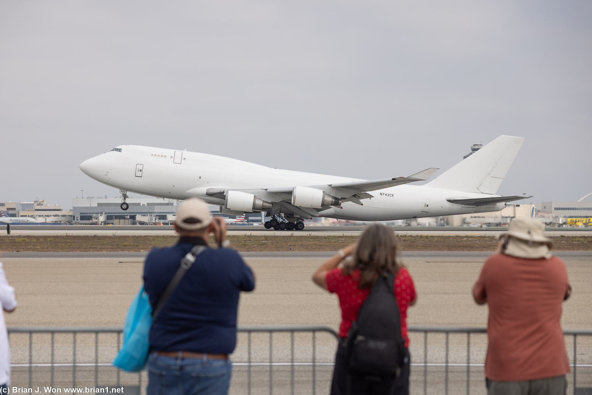 Kalitta Air 747F taking off to an audience.