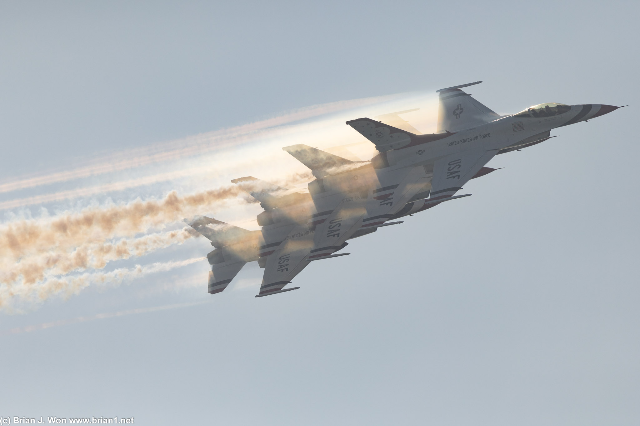 USAF Thunderbirds afternoon practice.