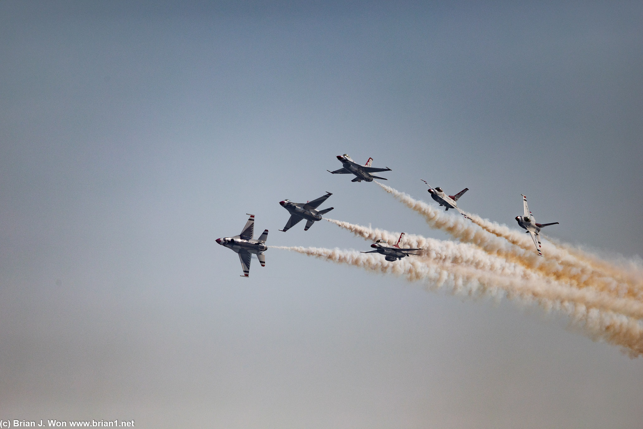 Low bomb burst maneuver again.