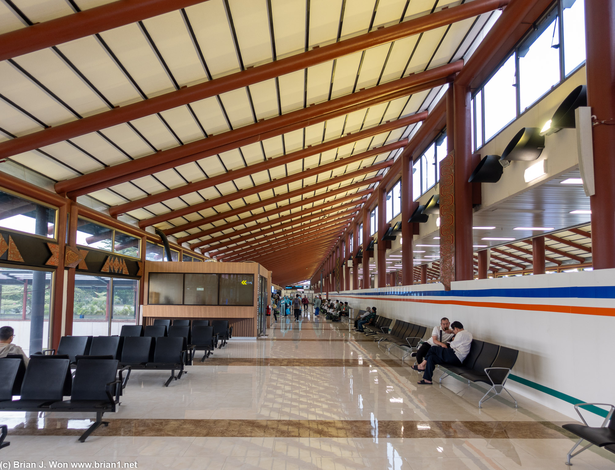 Inside Terminal 2F, past security.