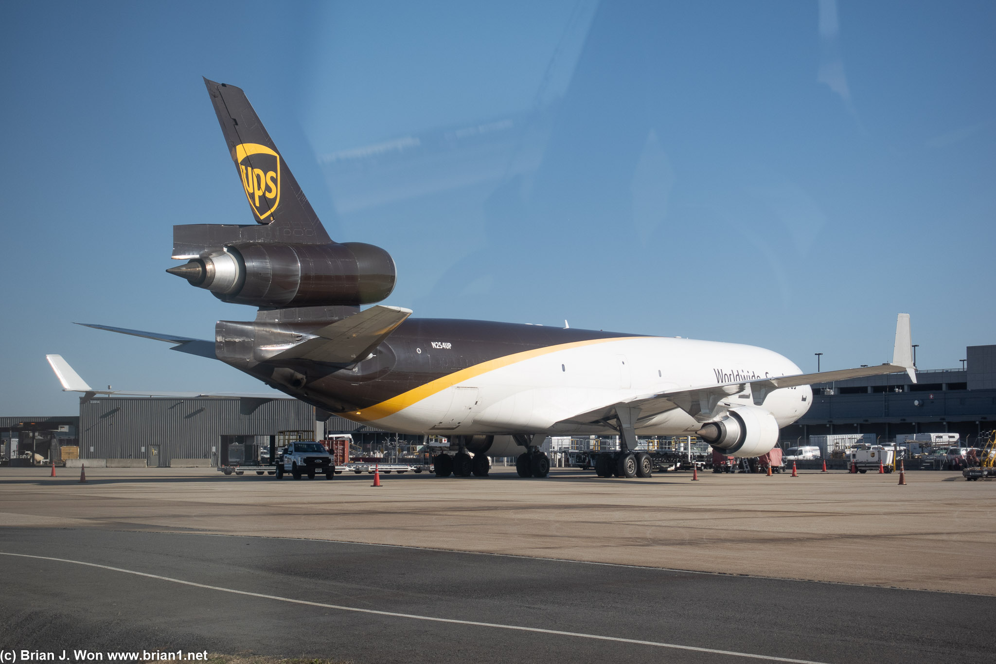 UPS MD-11.