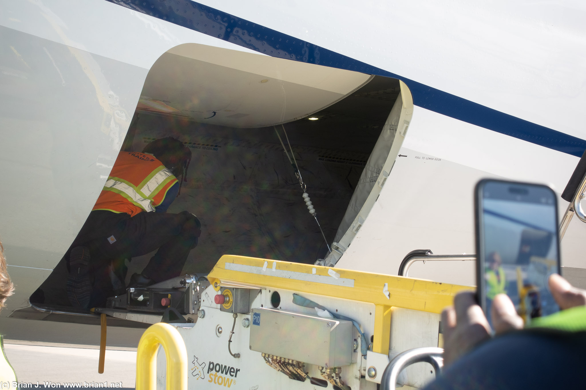 Loading luggage on a 737 is very labor-intensive.